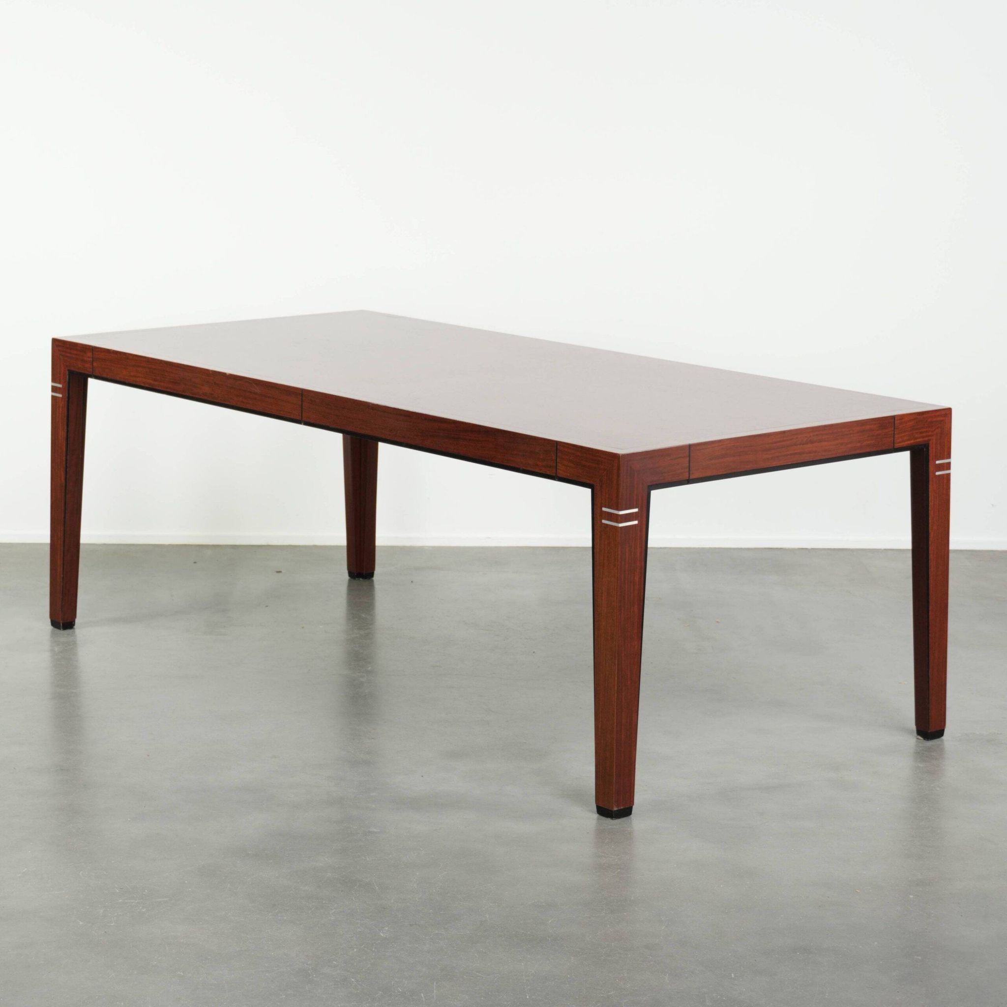 Spacious 6-person Art Deco design dining table with unique details