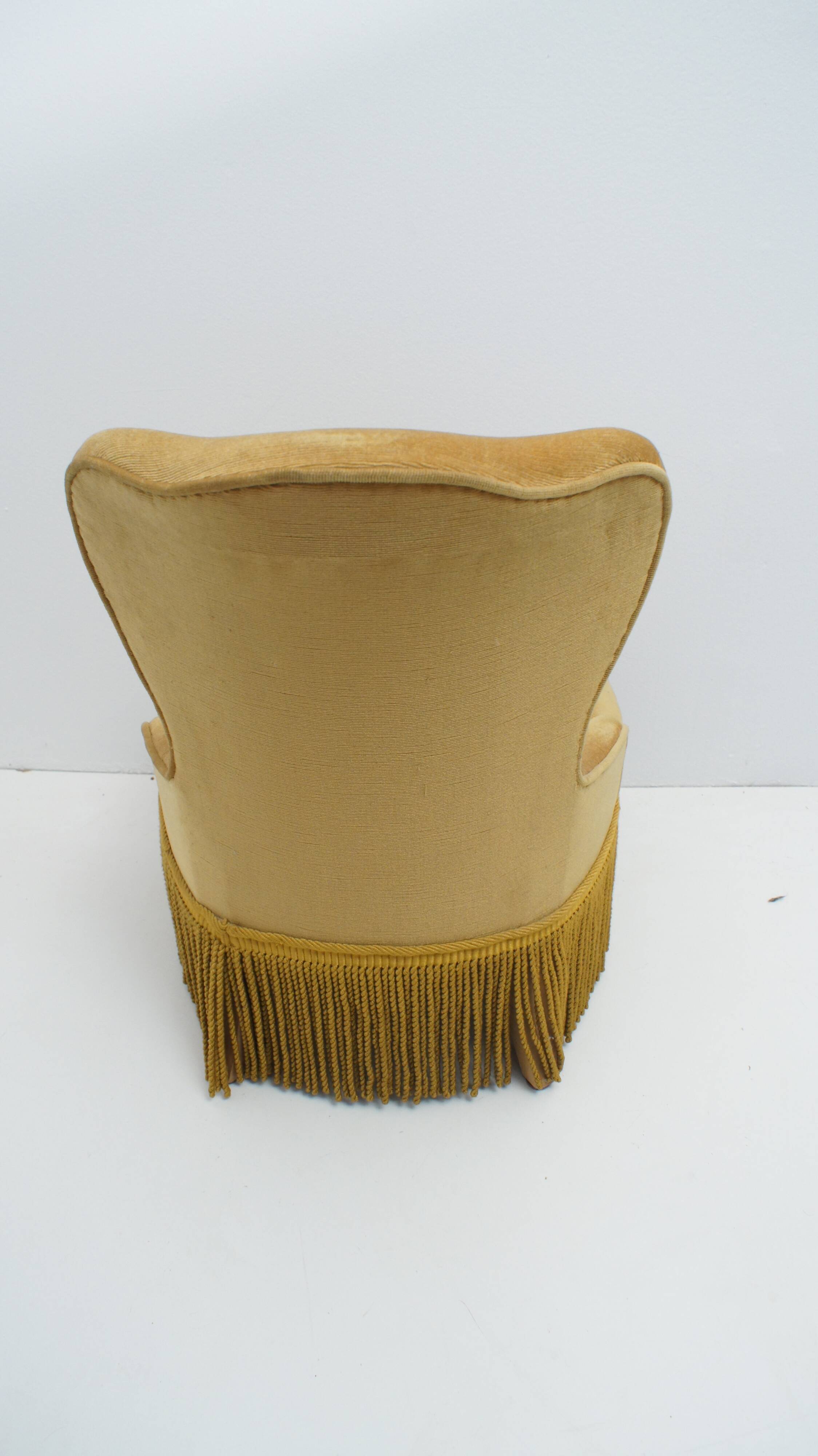 Vintage toad armchair