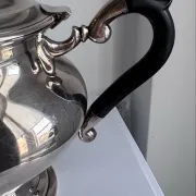 Cafetière et théière métal argenté
