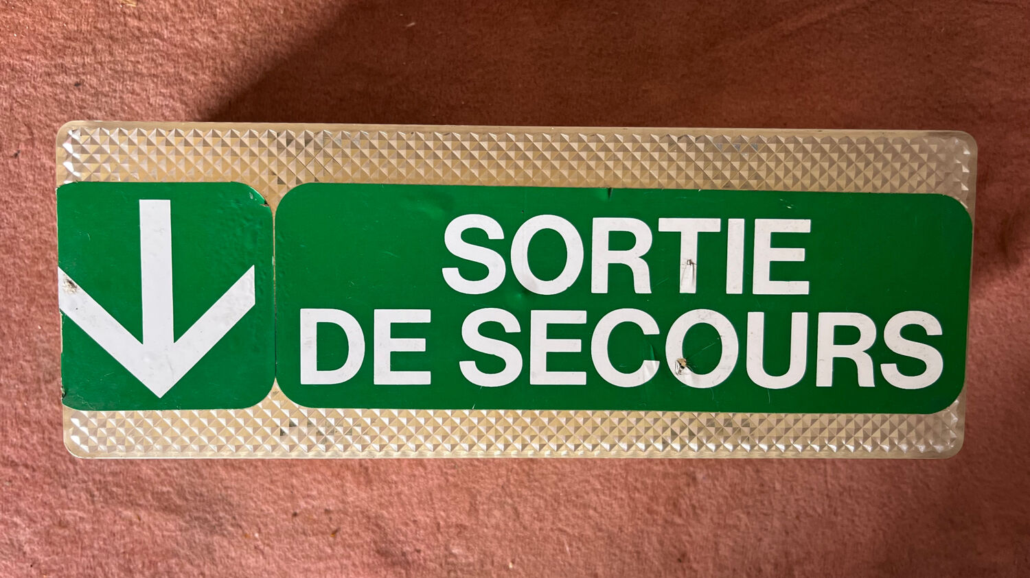 Set of 2 blocks emergency exit 90s