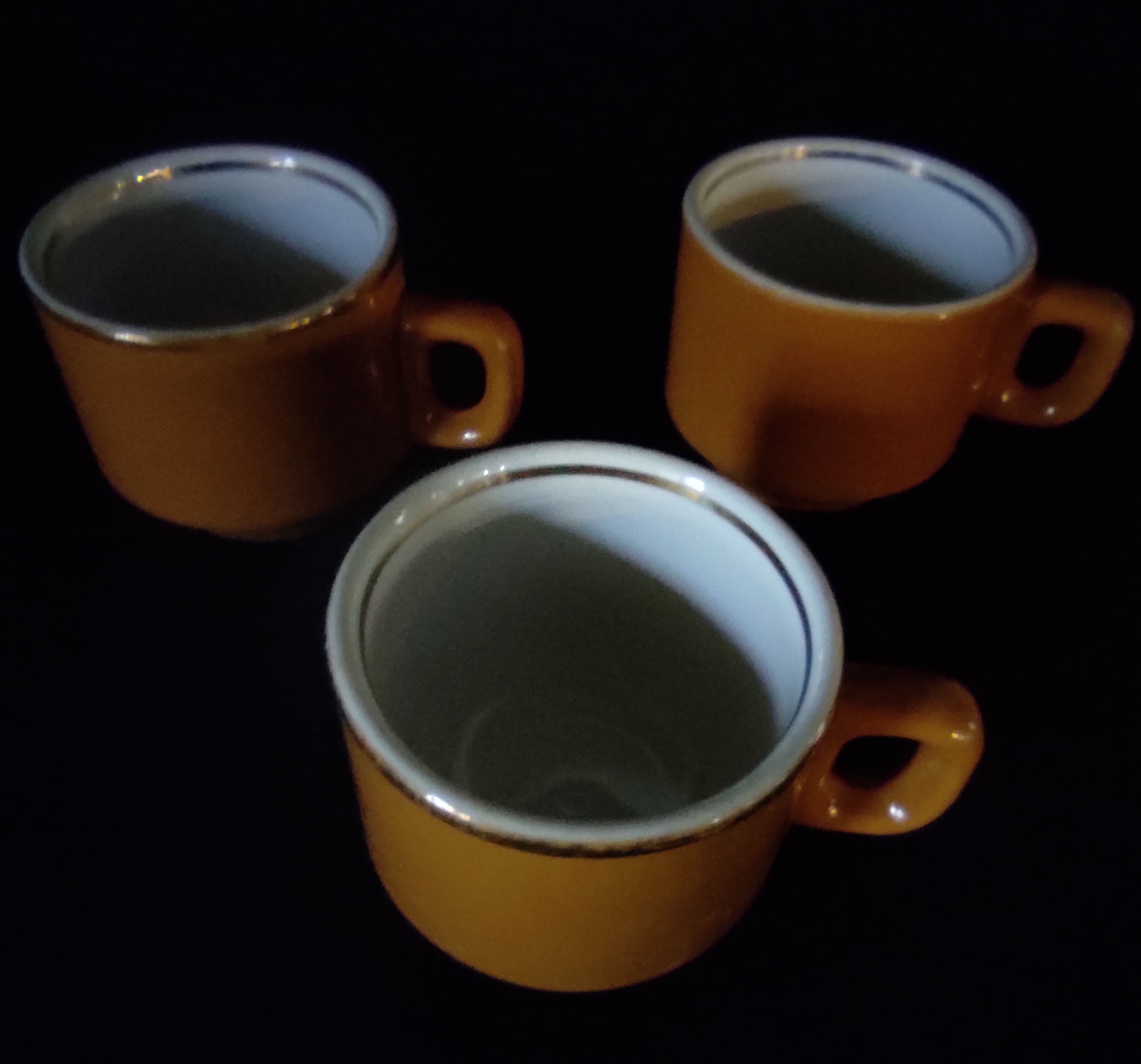 5 bistro cups