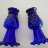 Pair of small (12cm) corolla vases - cobalt blue glass with heron - Portieux