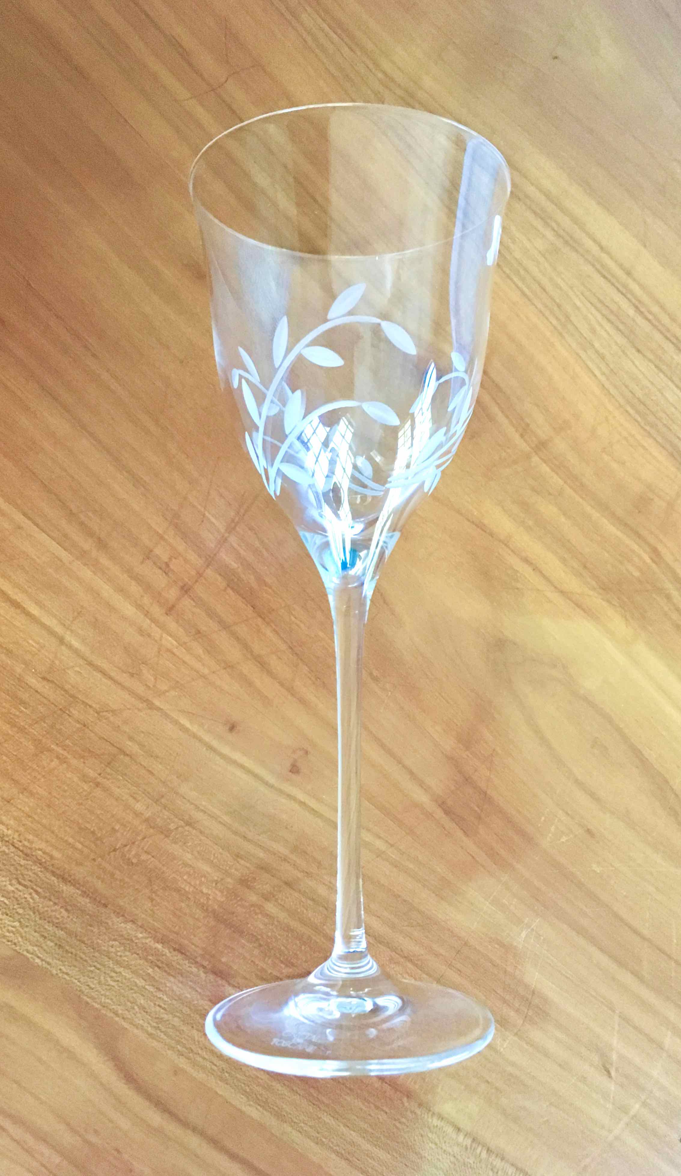 Set 6 engraved crystal wine glasses