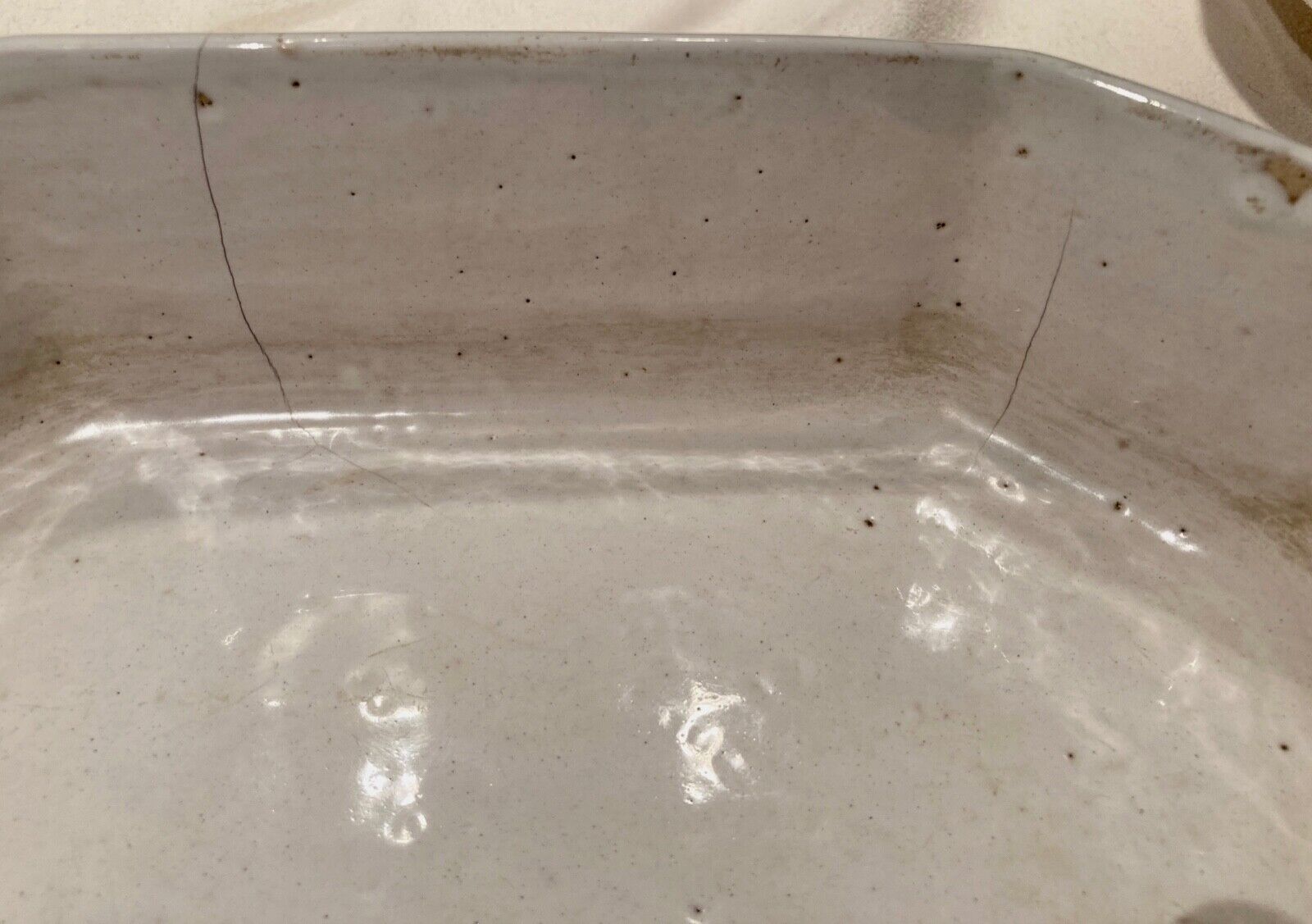 Midtable XVIIIth century decoration to the chinese faience de marseille signed vp for veuve perrin