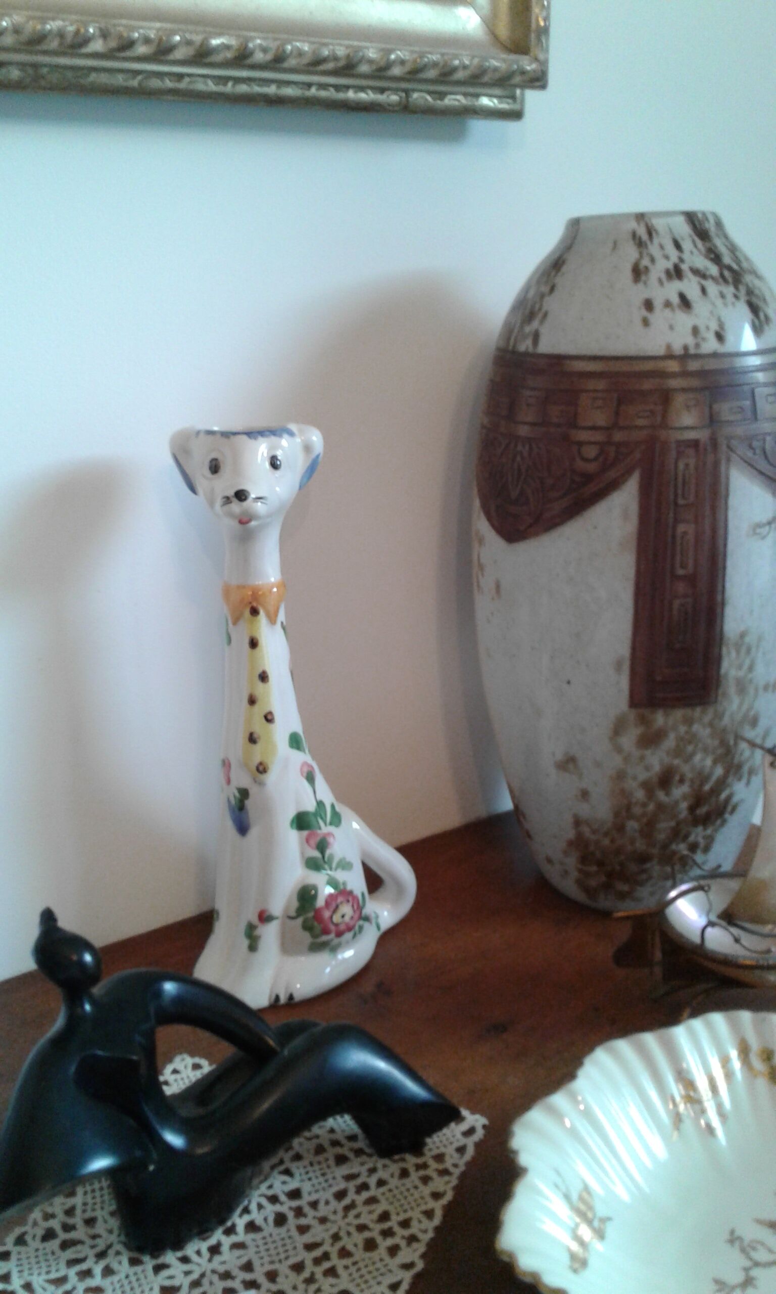 Vase, dog in vintage ceramic