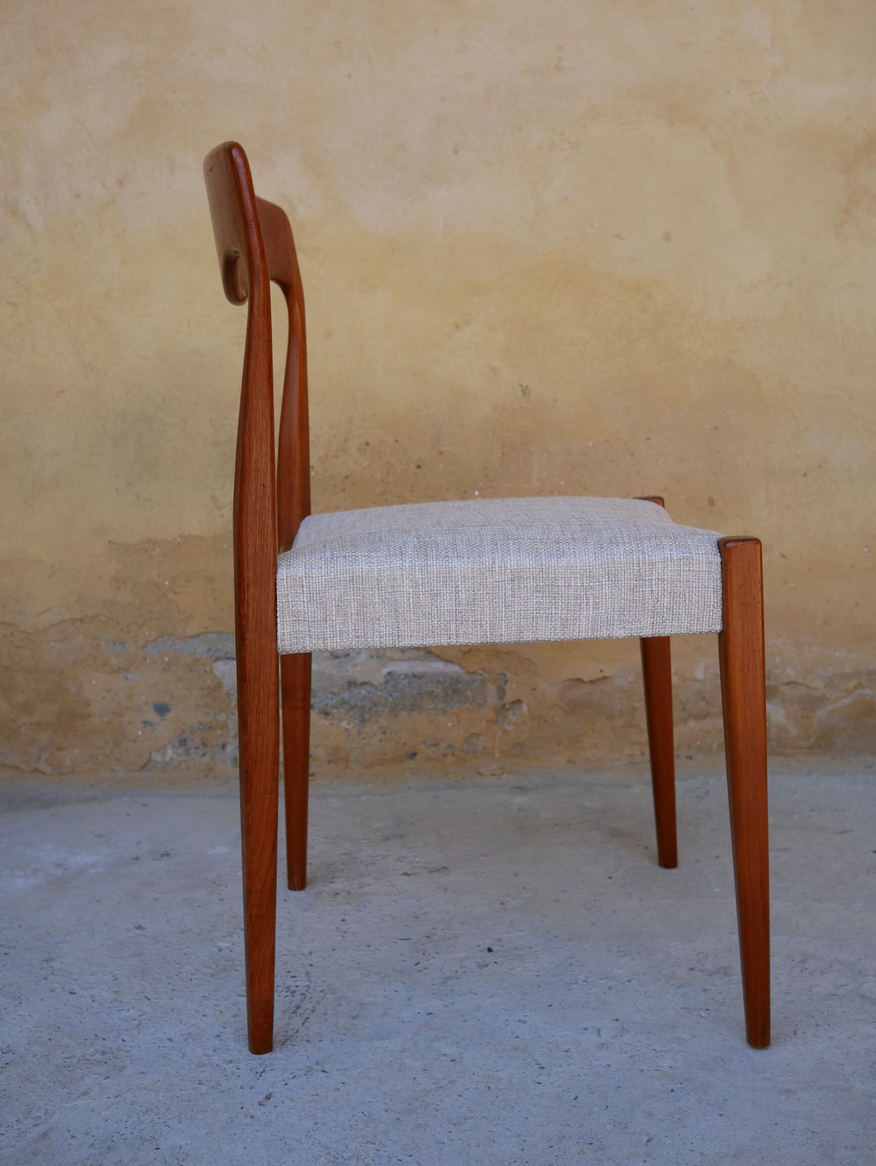 Set of 6 chairs Scandinavian teak by Niels Otto Møller