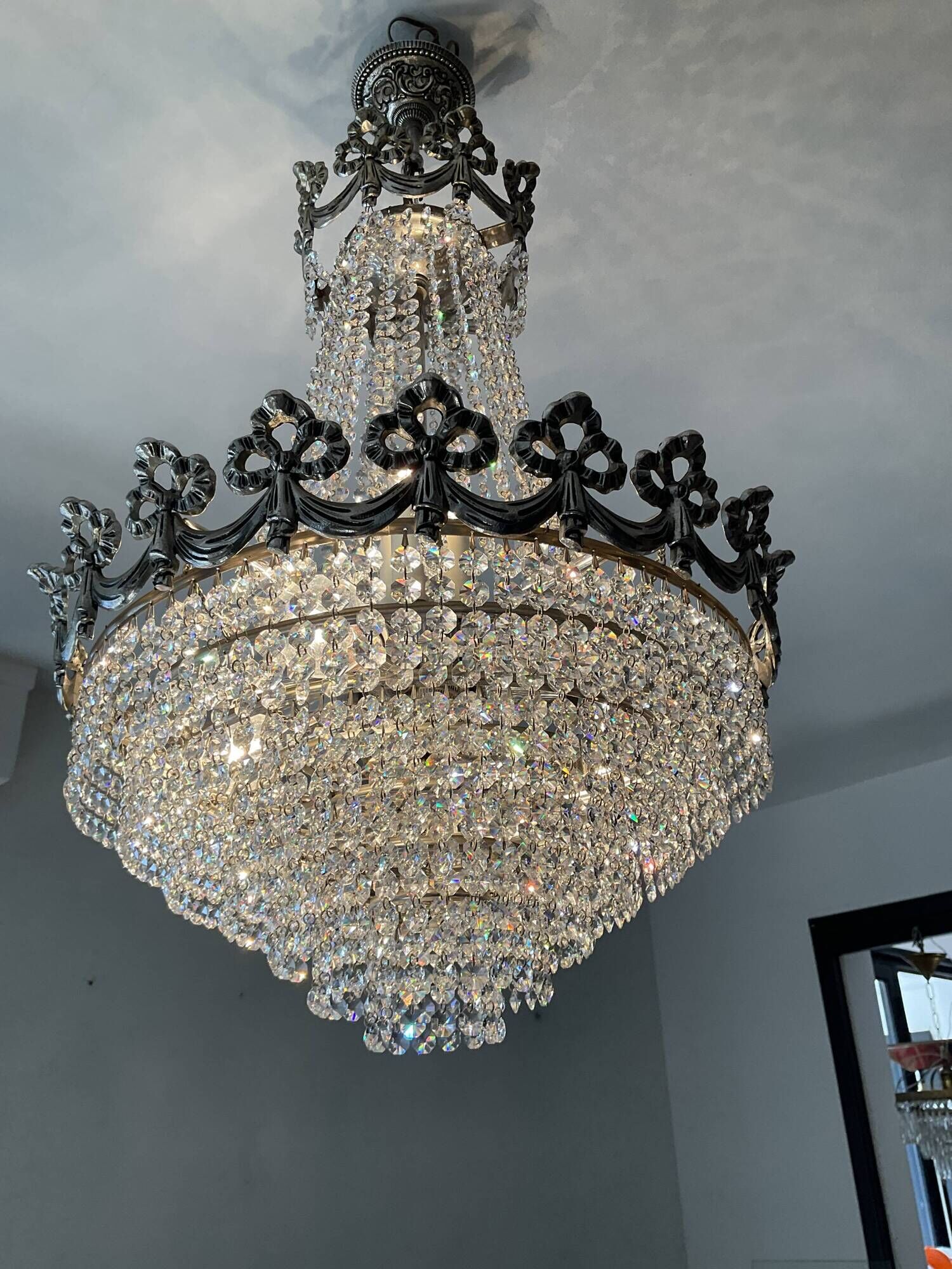 Hot air balloon chandelier in silver bronze and crystal tassels