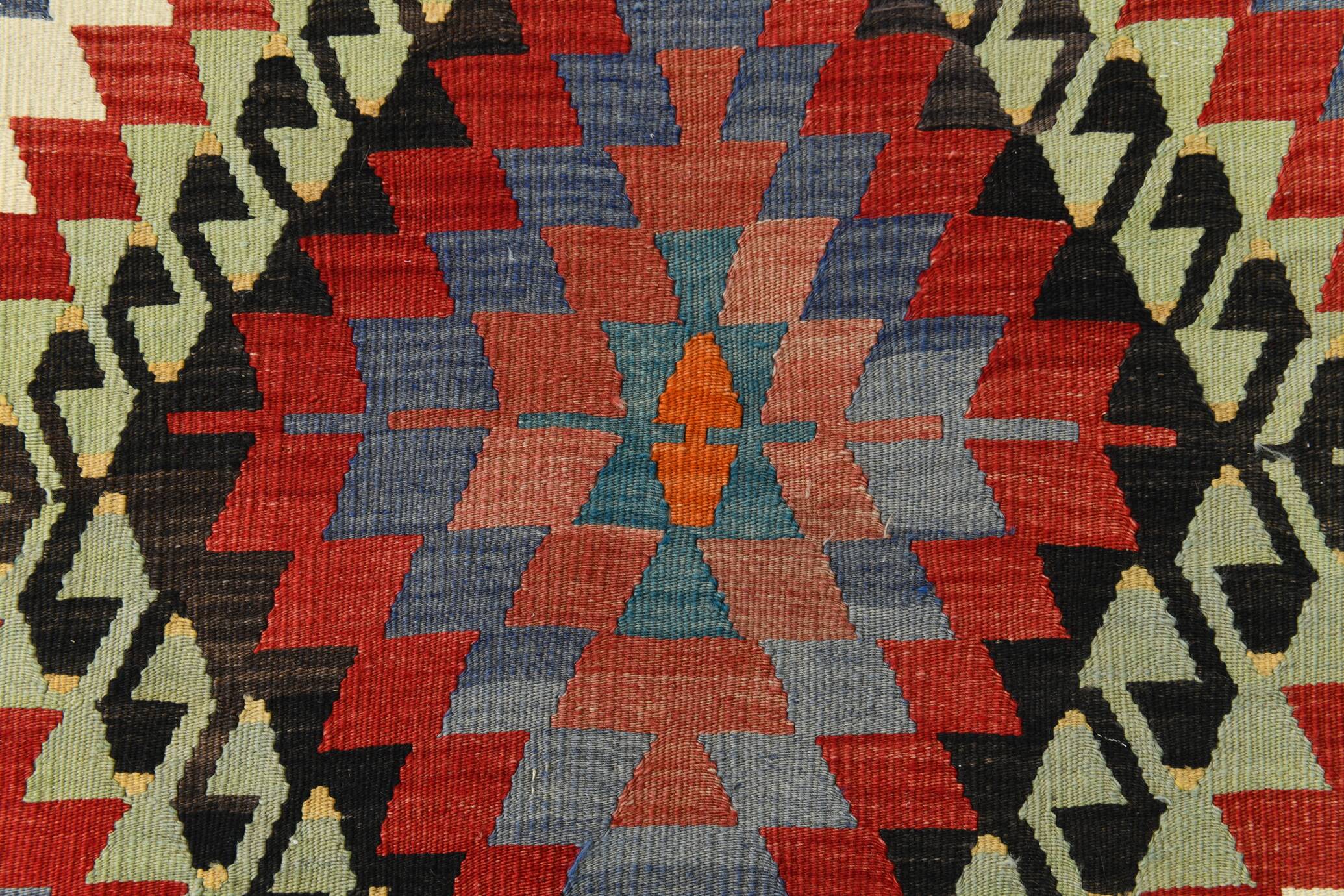 6x10 Green & Red Tribal Vintage Kilim Rug, 199x320Cm