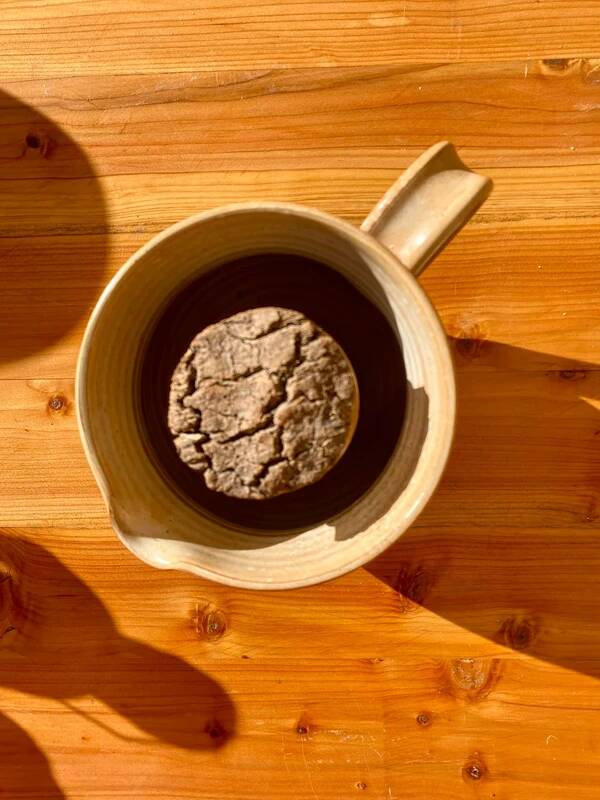 Refreshing stoneware carafe