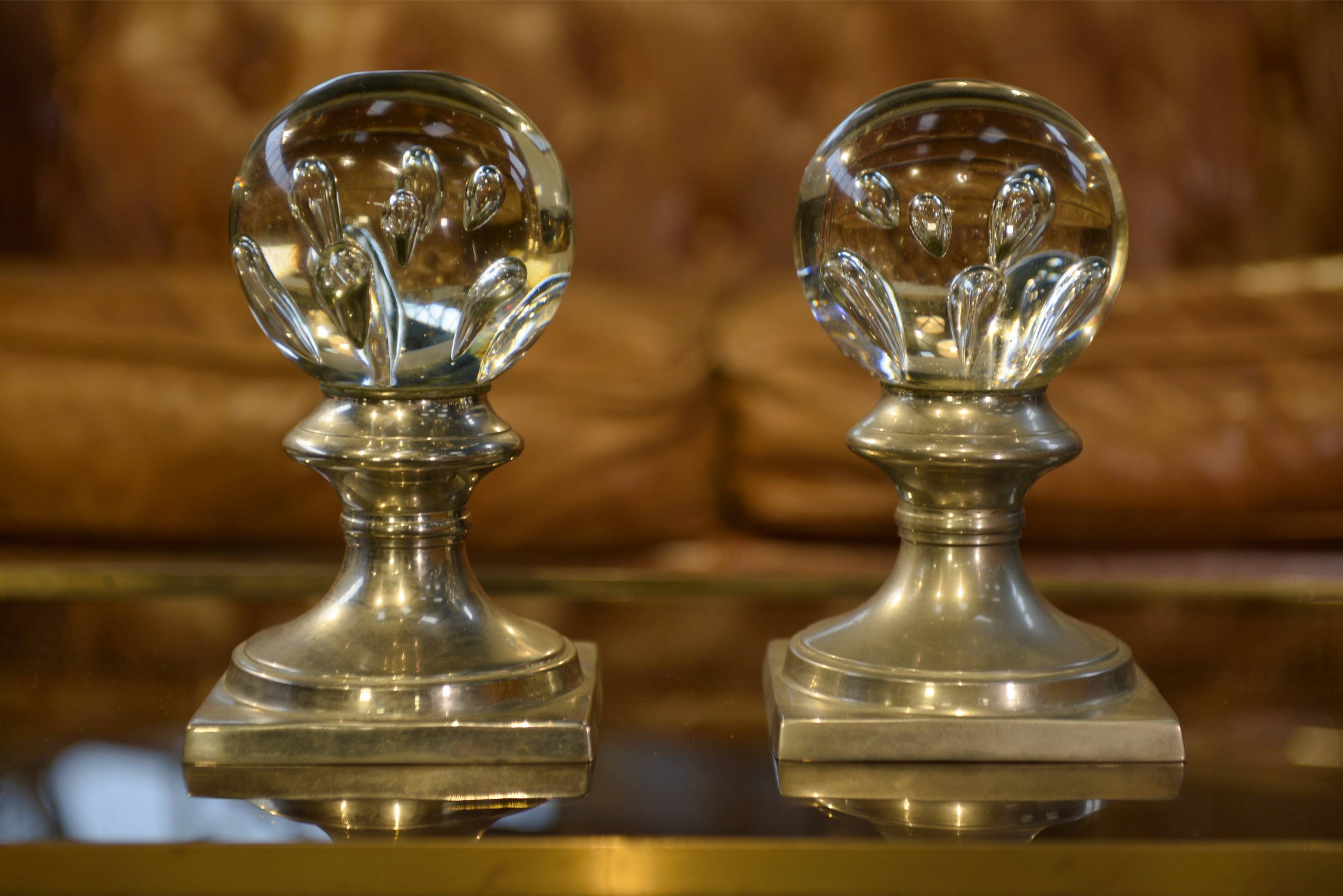 Paire de boules décoratives/boules d’escalier en verre de Murano 1970’s