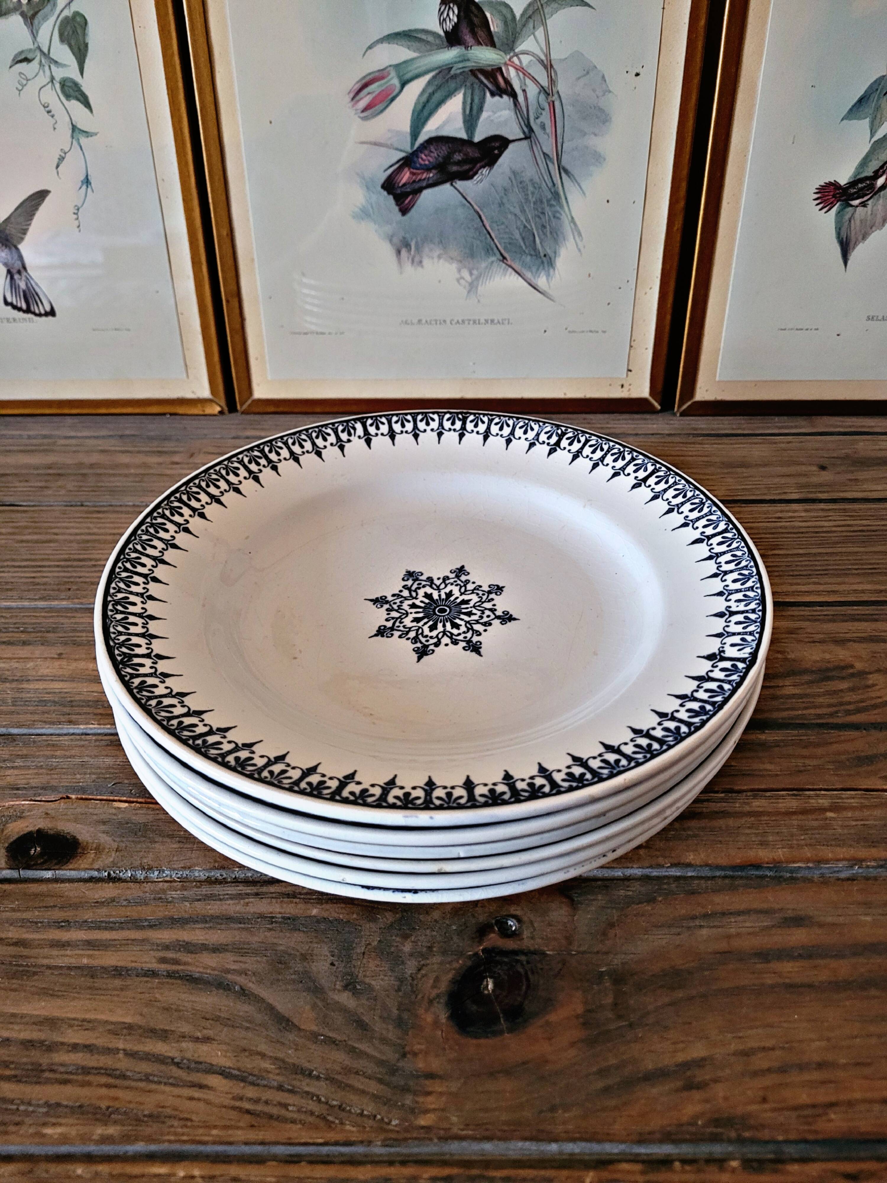 Saint Amand Primax flat plates, blue ironstone with Arabesque decoration.