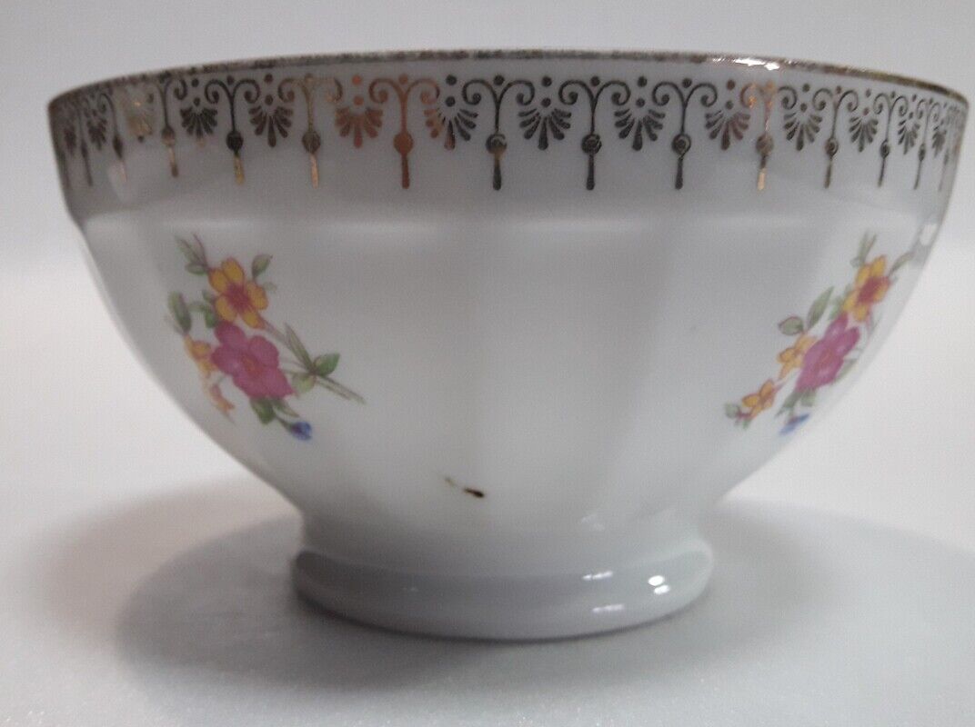 Small porcelain bowl F D Chauvigny France