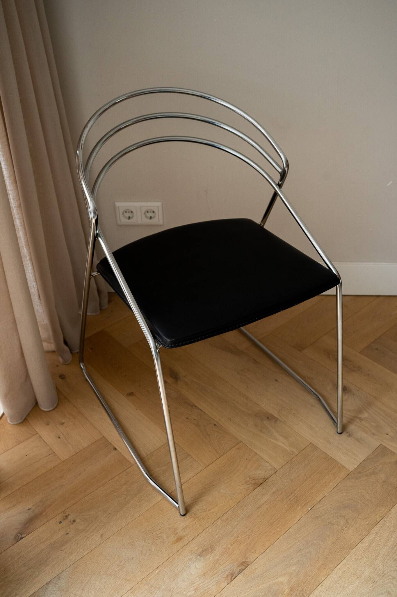2 Vintage Design 80s Stylistic Wire Steel Chairs Chrome