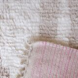 Neutral Berber Rug - 240 x 160 cm