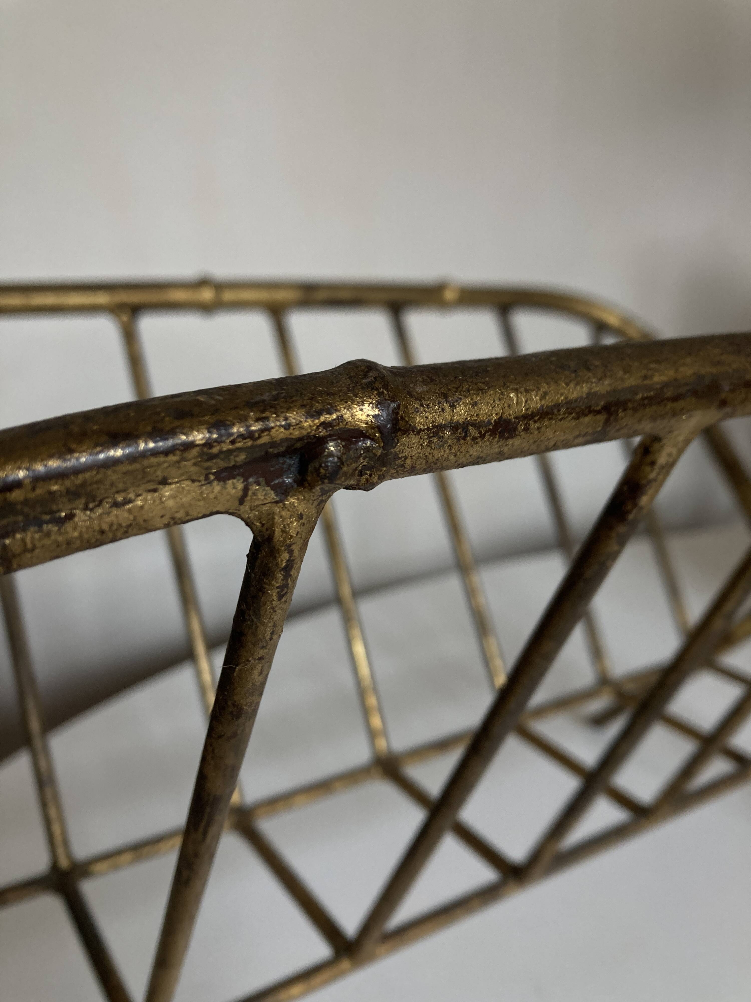 1960 magazine rack faux bamboo in beaten gold iron Italian craftsmanship
