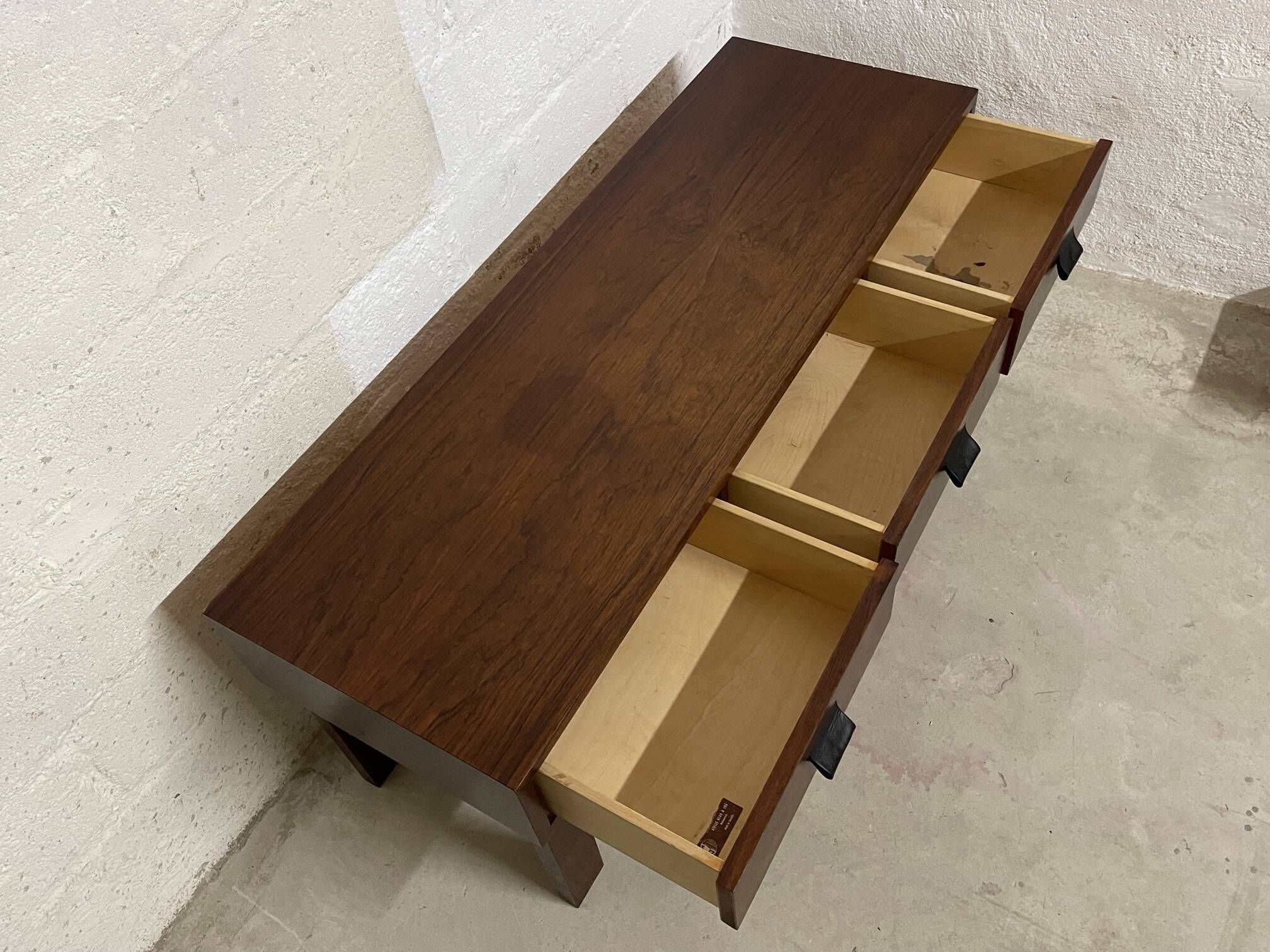 Commode / Scandinavian entrance furniture Swedish Ateljé Glas & Trä – GT 6890 –