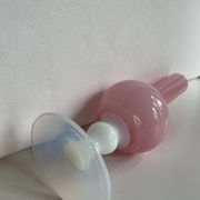 Vase en opaline rose