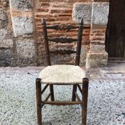 Chaise paillée brutaliste