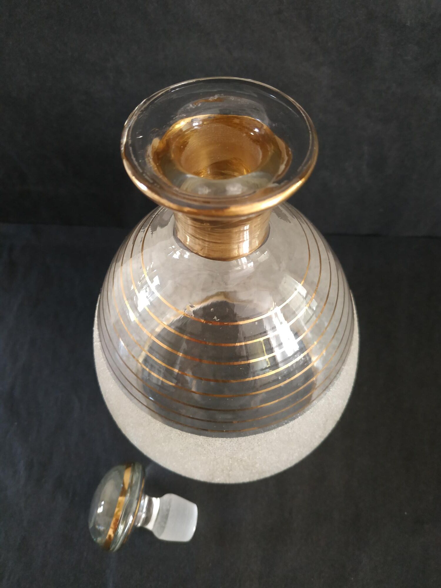 Liquor or cooked wine service