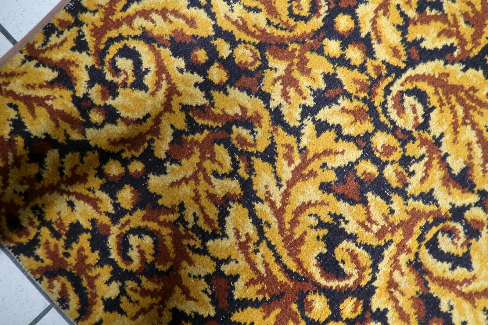 1960s German acrylic rug with gold and brown 2.2' x 4.1 - 1C1287