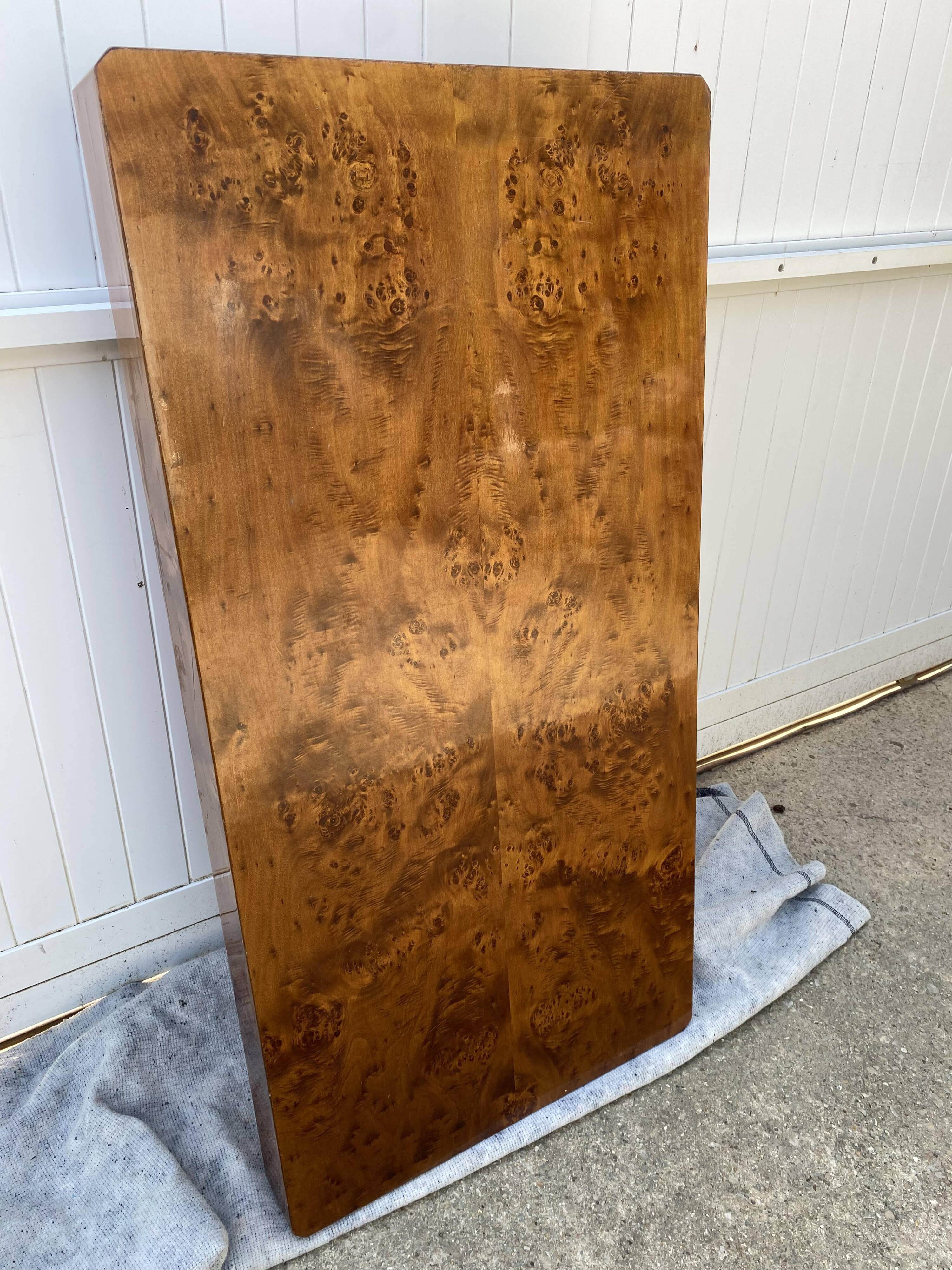 Table basse en loupe d’orme Roche et Bobois vintage 70s