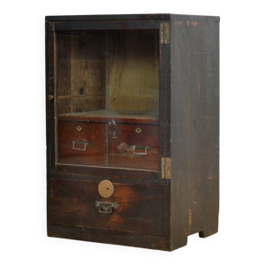 petit cabinet d'exposition