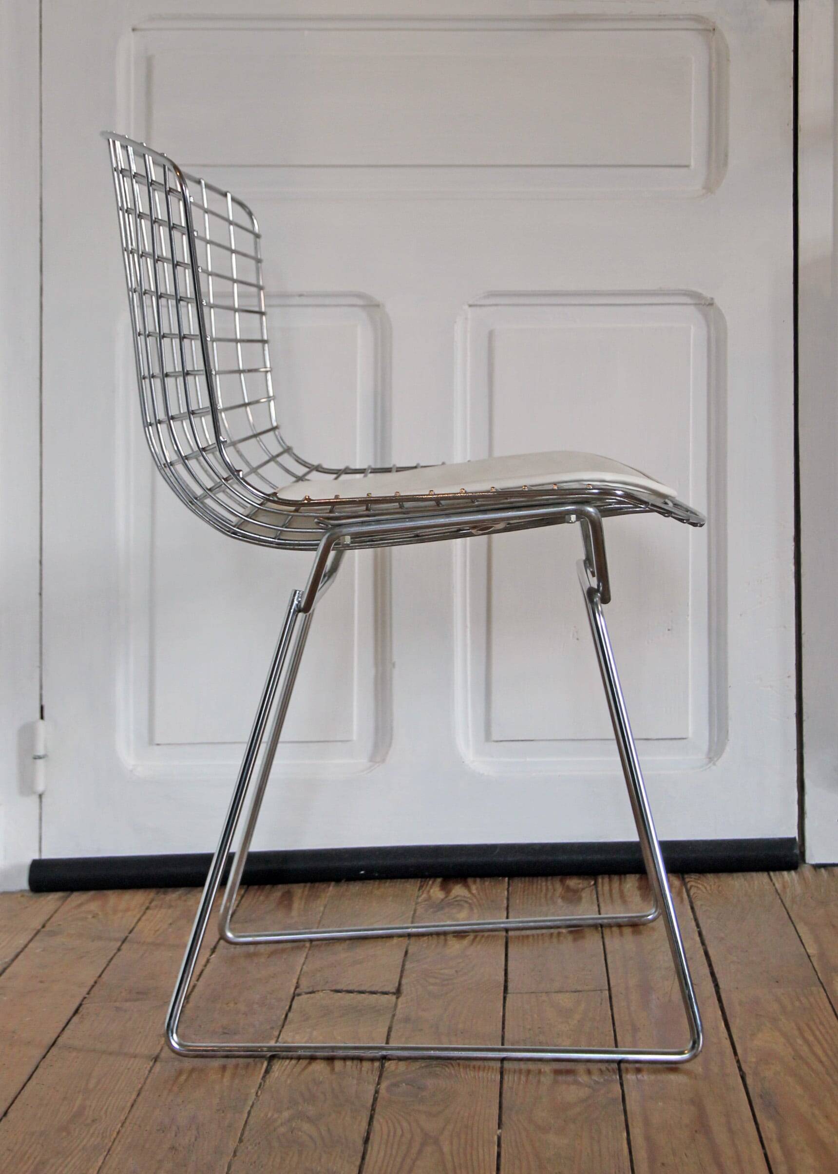 Wire Chair Model 420 by Harry Bertoia For Knoll International