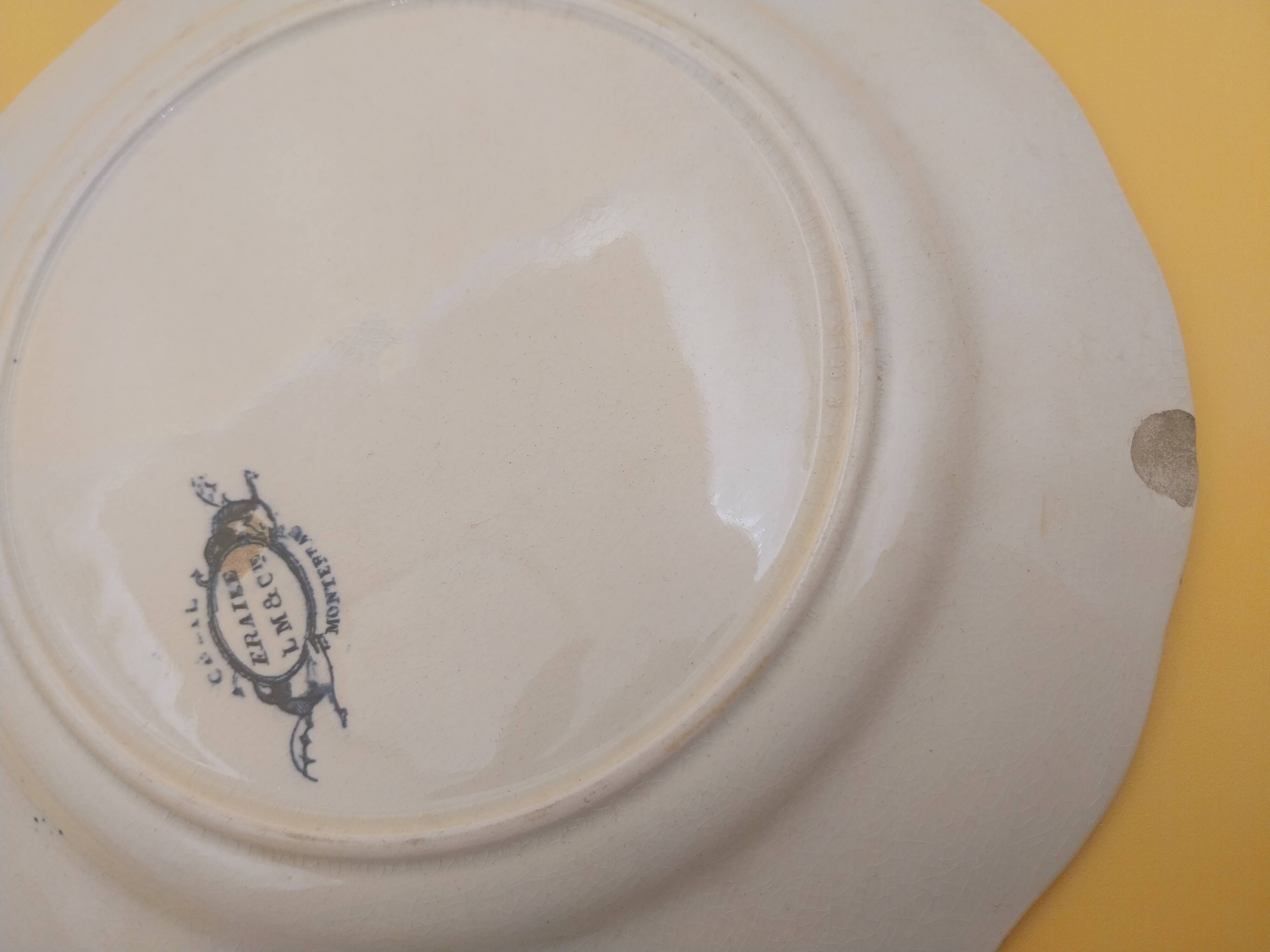 6 plates Creil Montereau Strawberry