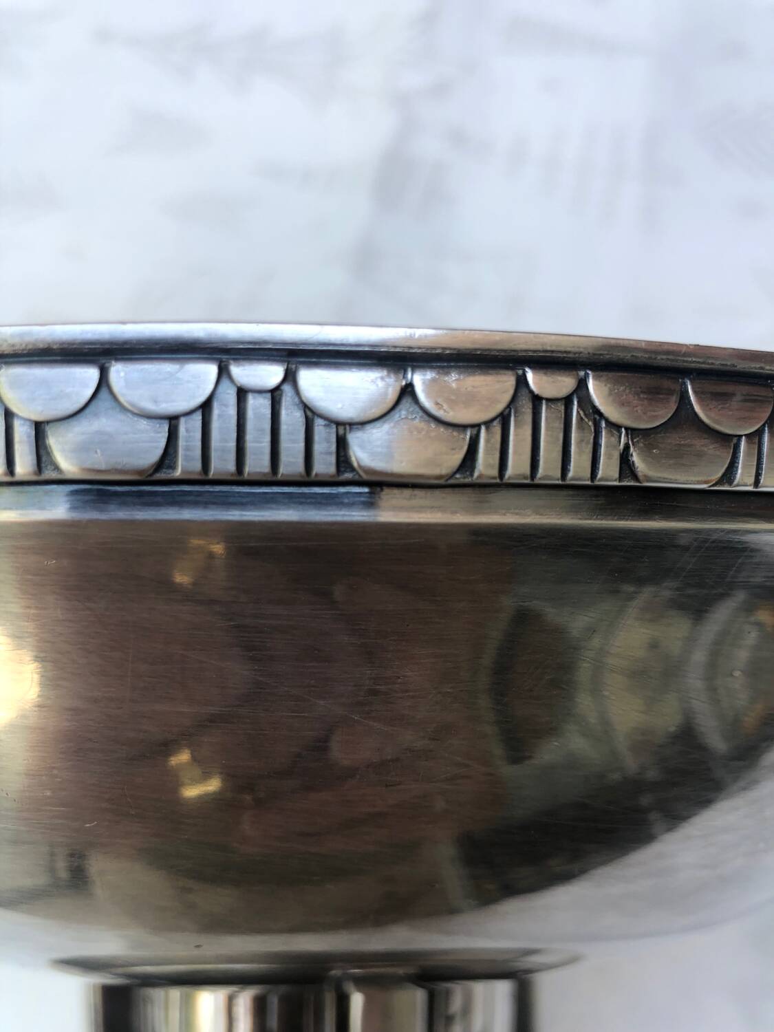 Vintage art deco cup in silver metal