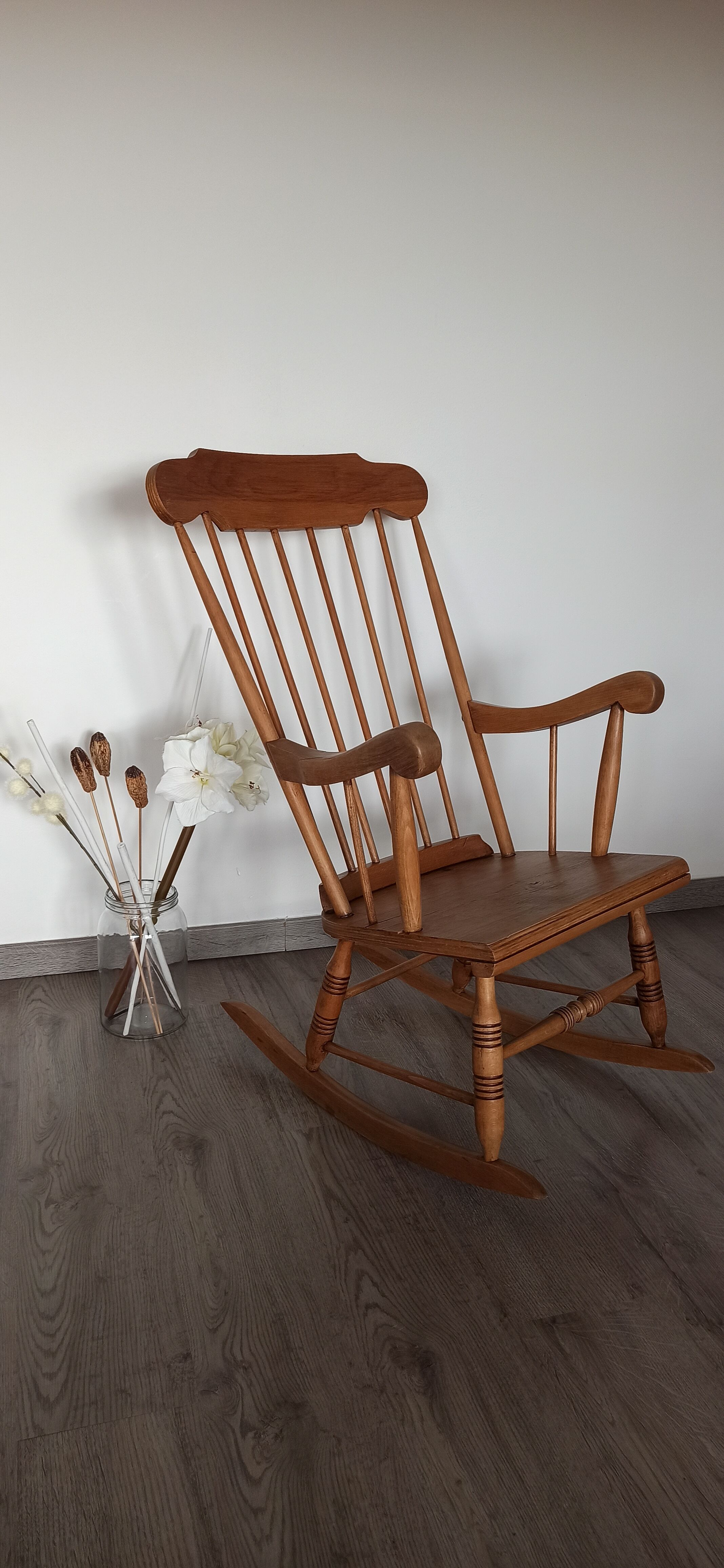 Vintage rocking chair