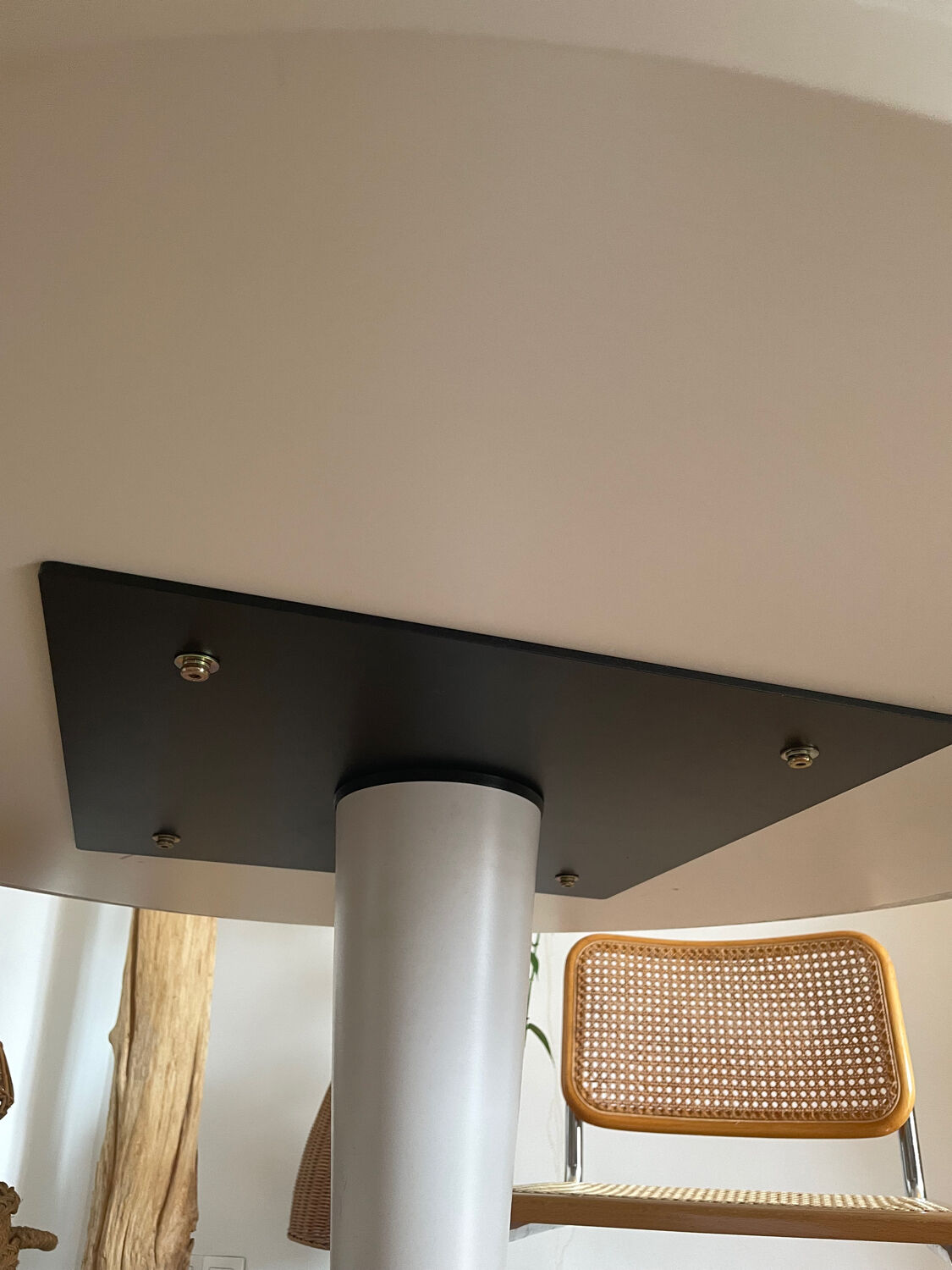 Marble table tulip foot