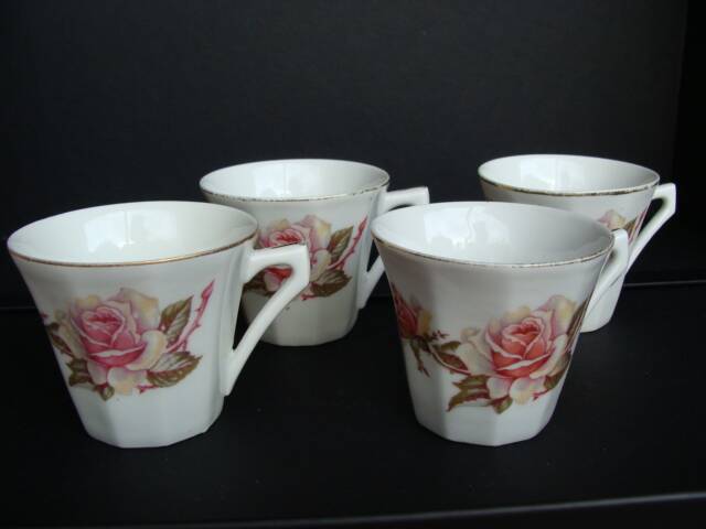 Vintage rose cups