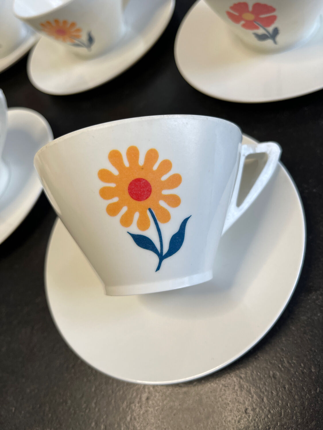 Voluform cup and under cups lot