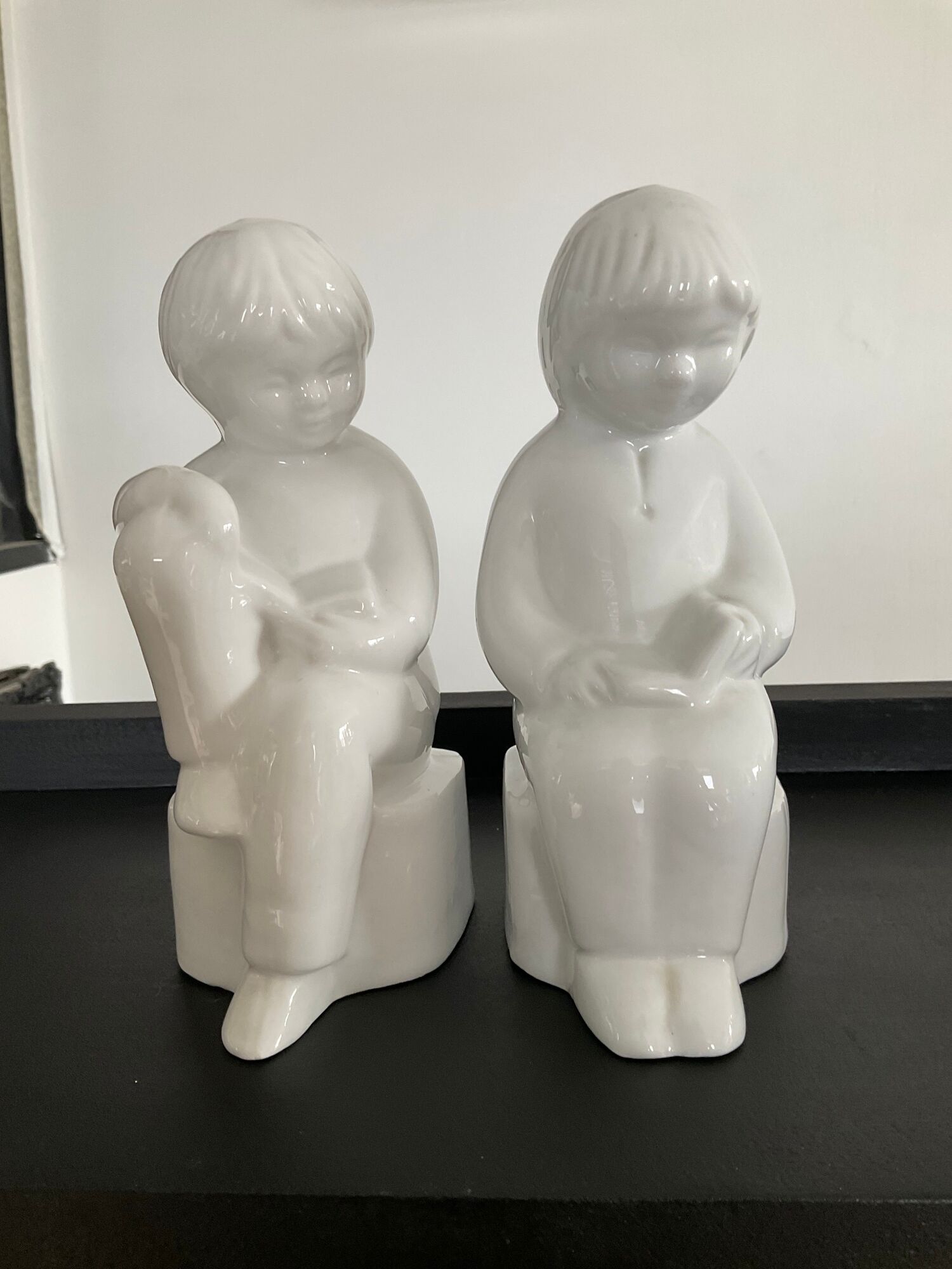 Pair of vintage porcelain bookends