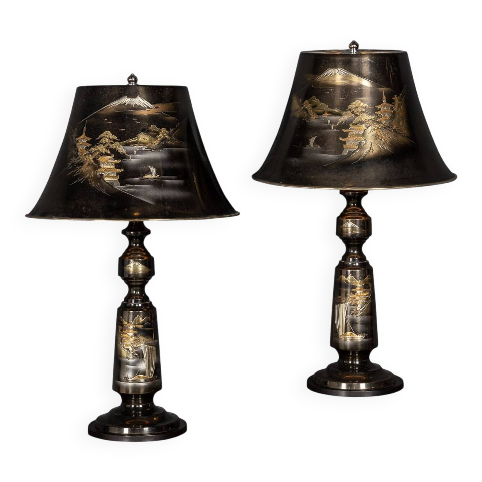 Mid 20thc japanese pair of lacquered table lamps c.1960