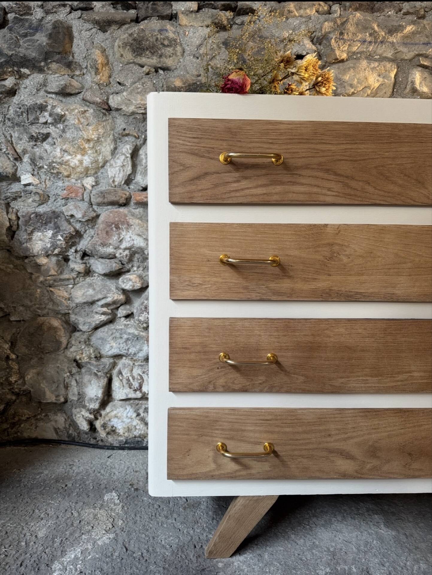 Vintage chest of drawers with 4 drawers