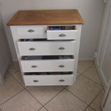 Old chest of drawers