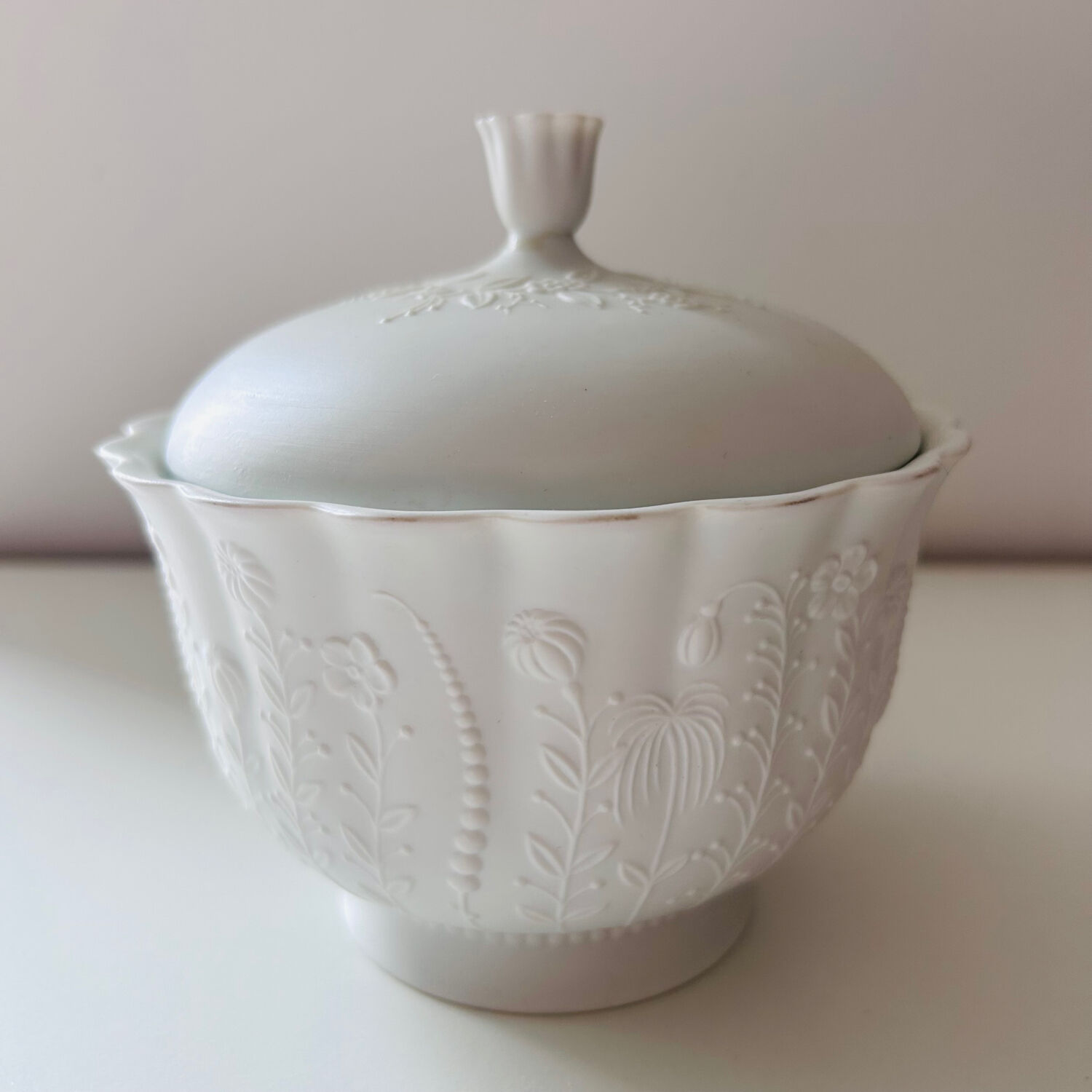 Kaiser porcelain sugar bowl