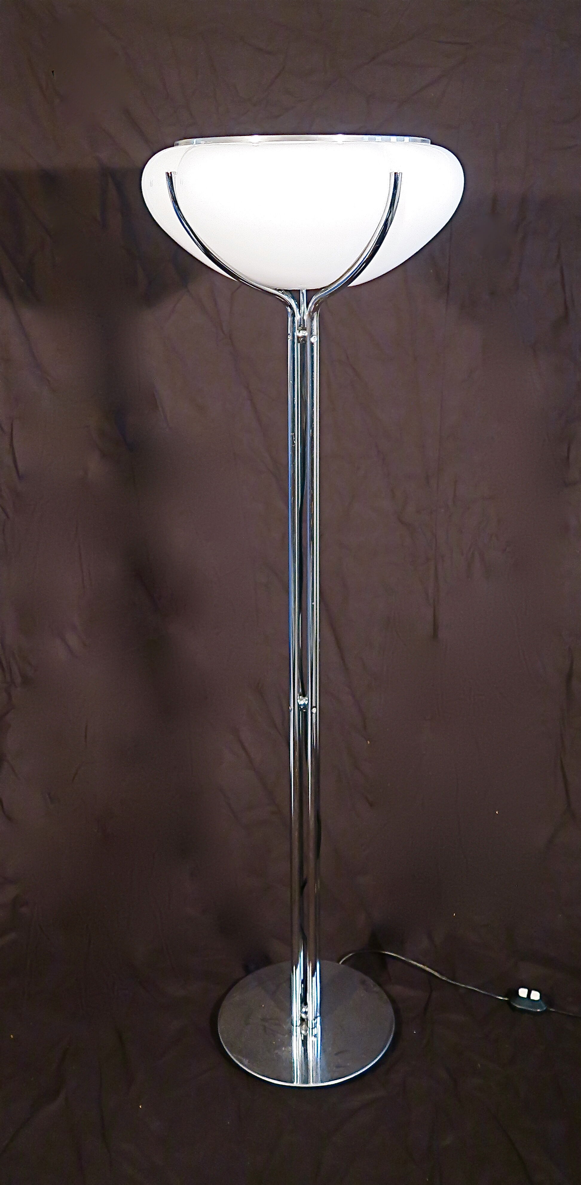 Quadrifoglio Guzzini floor lamp of Gae Aulenti
