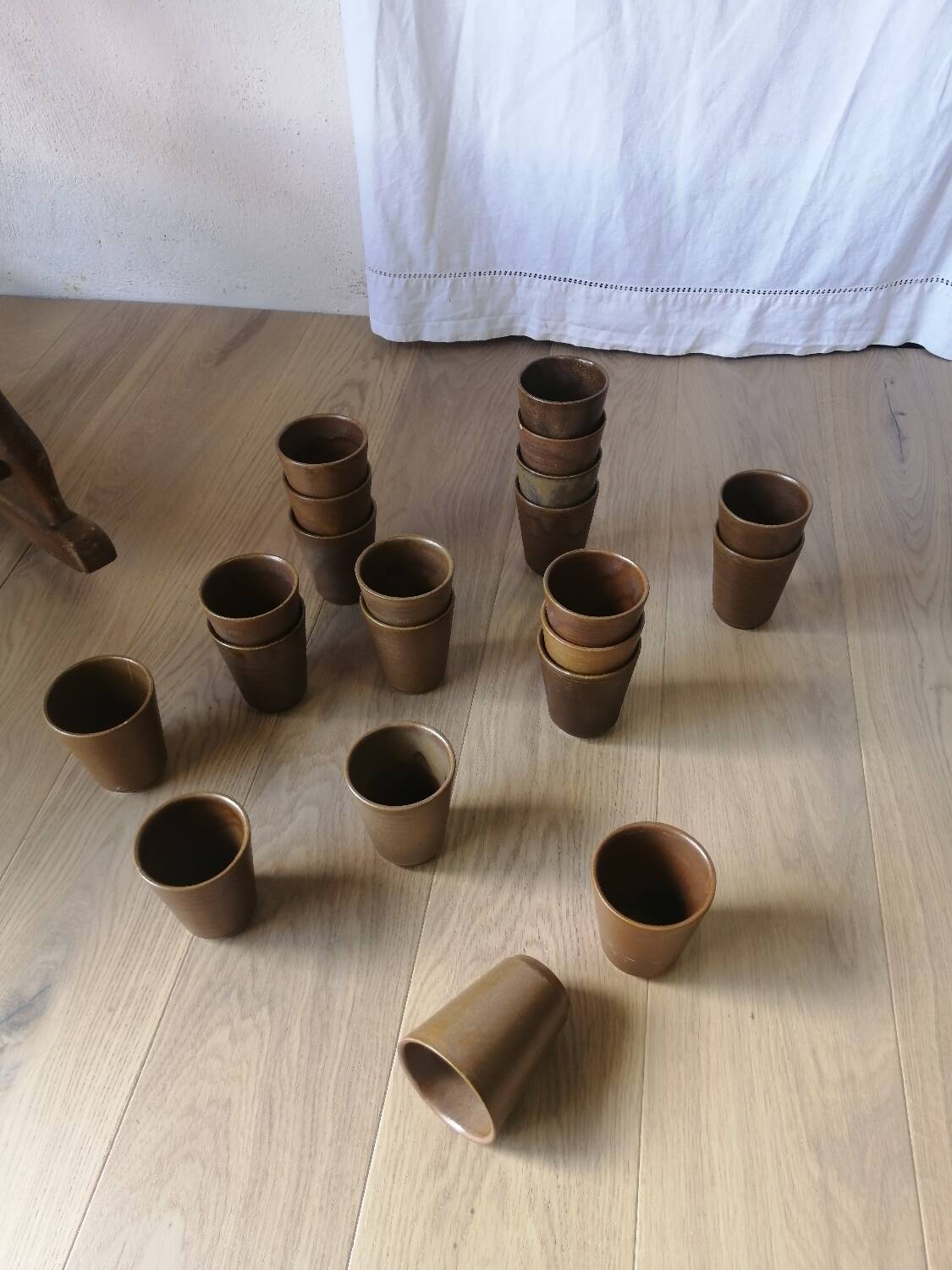 Lot de 27 tasses-timbales vintage en grès Digoin