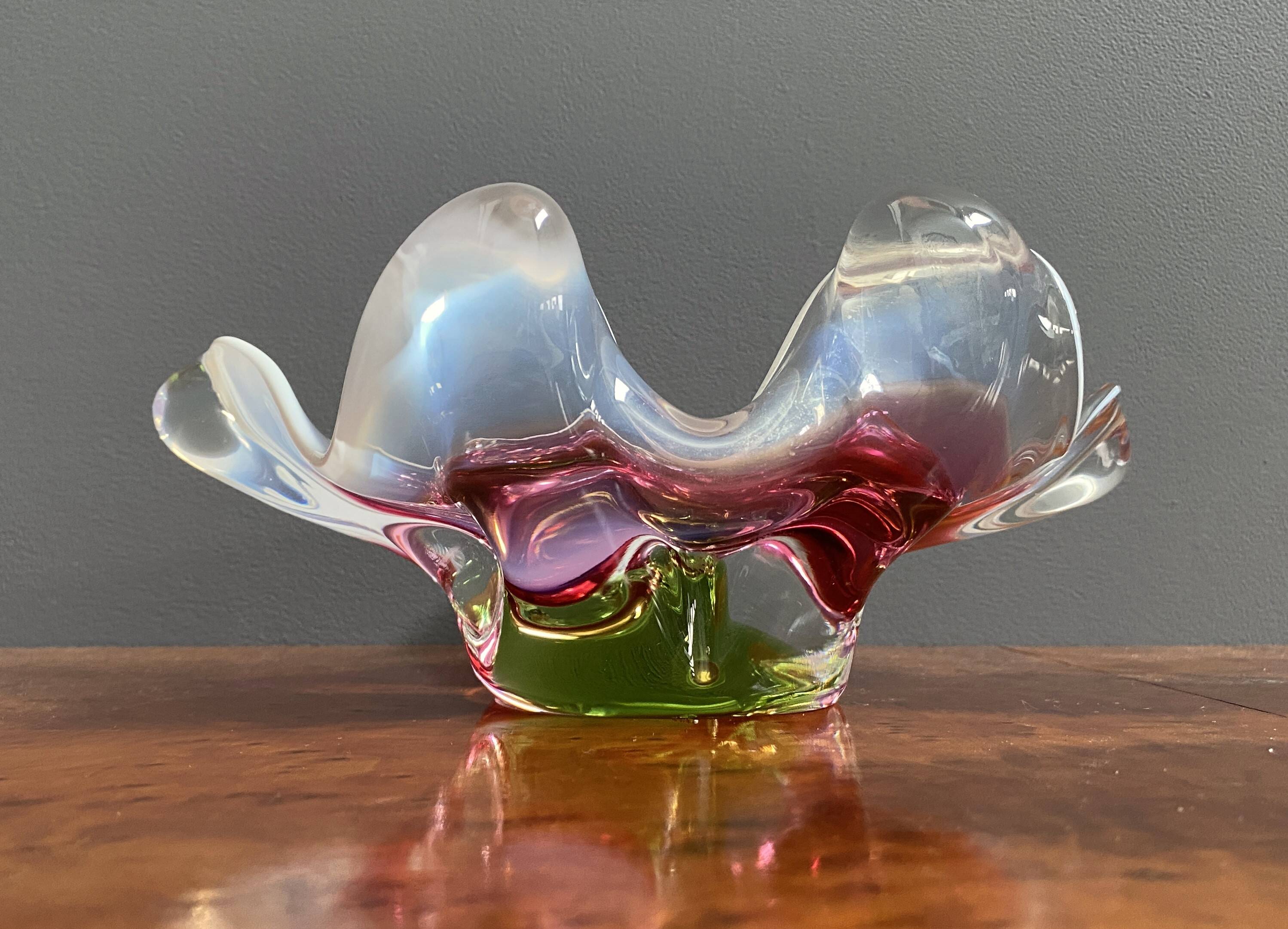 Pink and green Glass bowl by Josef Hospodka 1960s