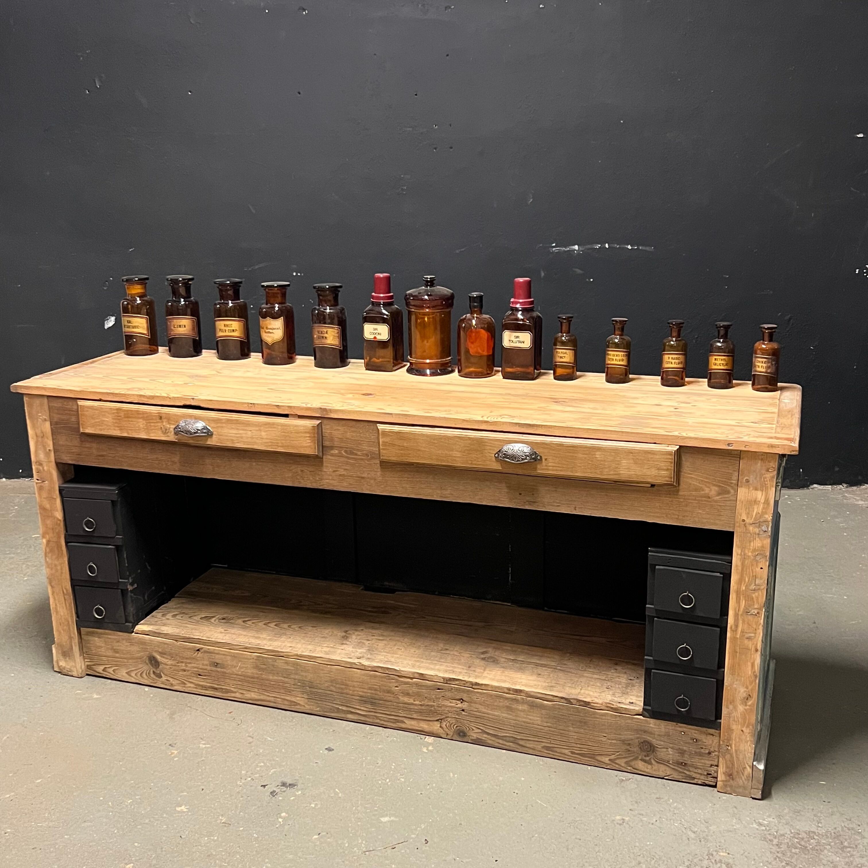 Former patinated trading post