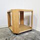 Table d'appoint octogonale en bois des années 80 avec plateau en verre sur roulettes