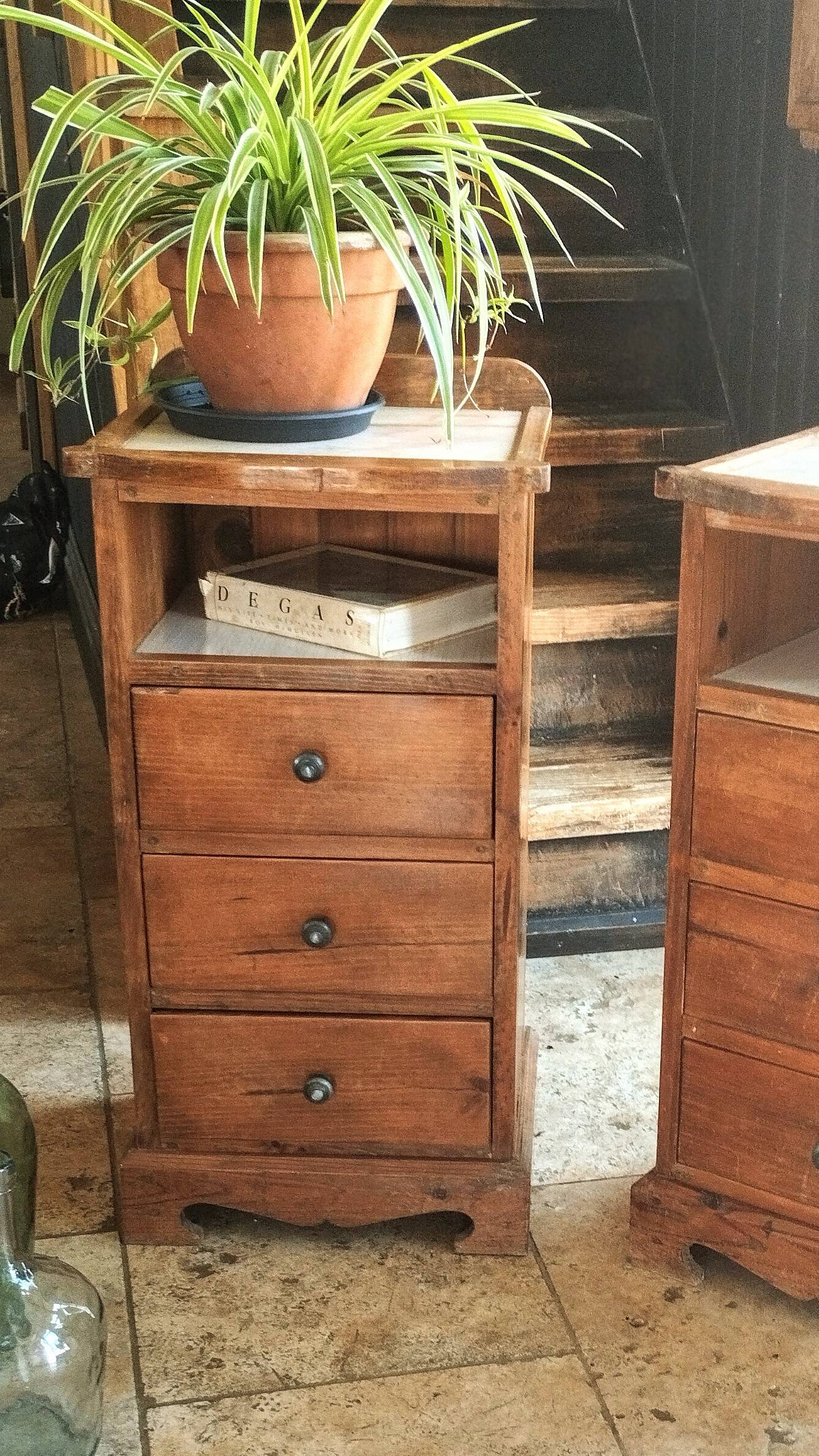 Paire de commodes vintage