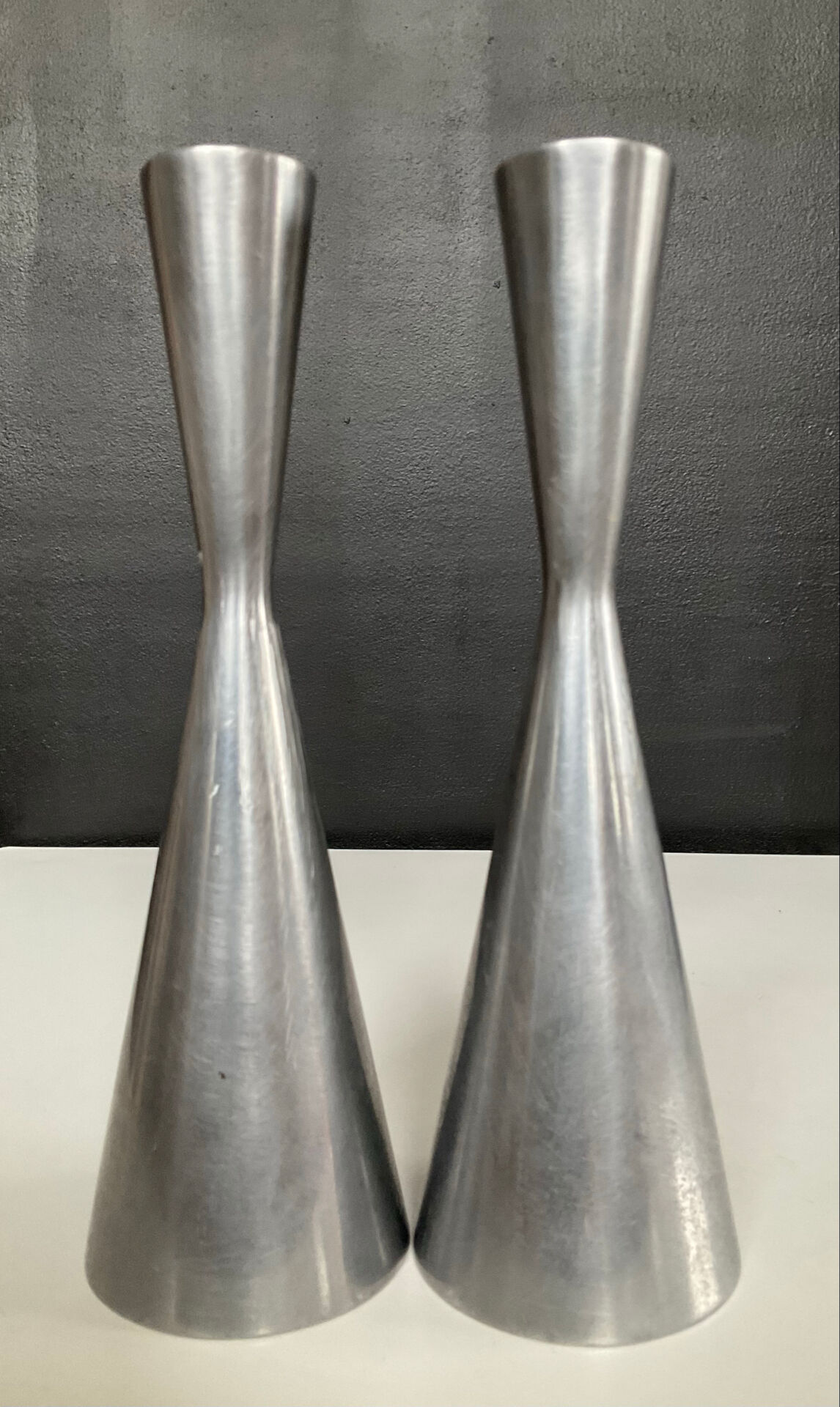 Paire de bougeoirs diabolo par Erika Pekkari pour IKEA