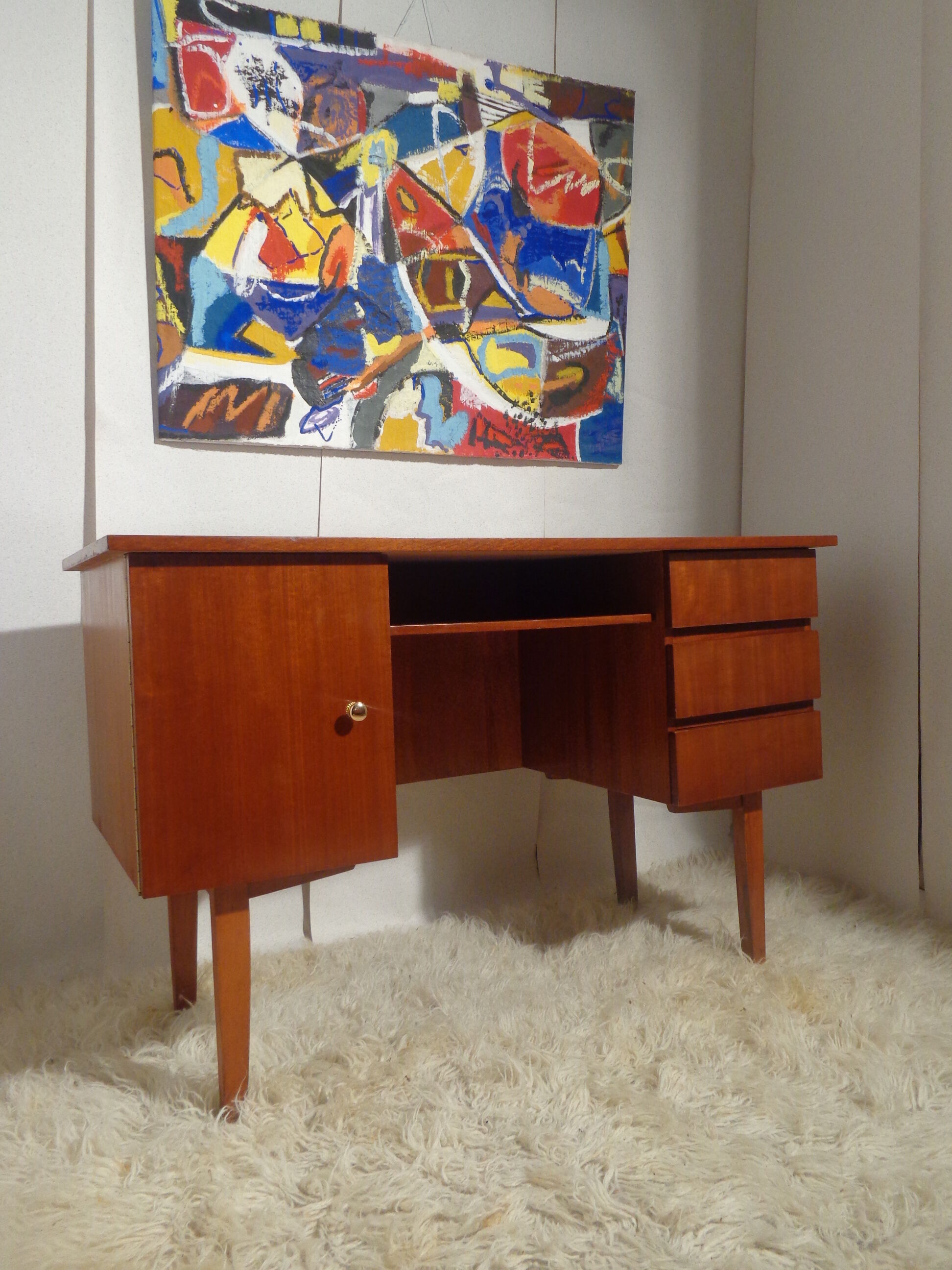 Desk of the 1960s vintage teak