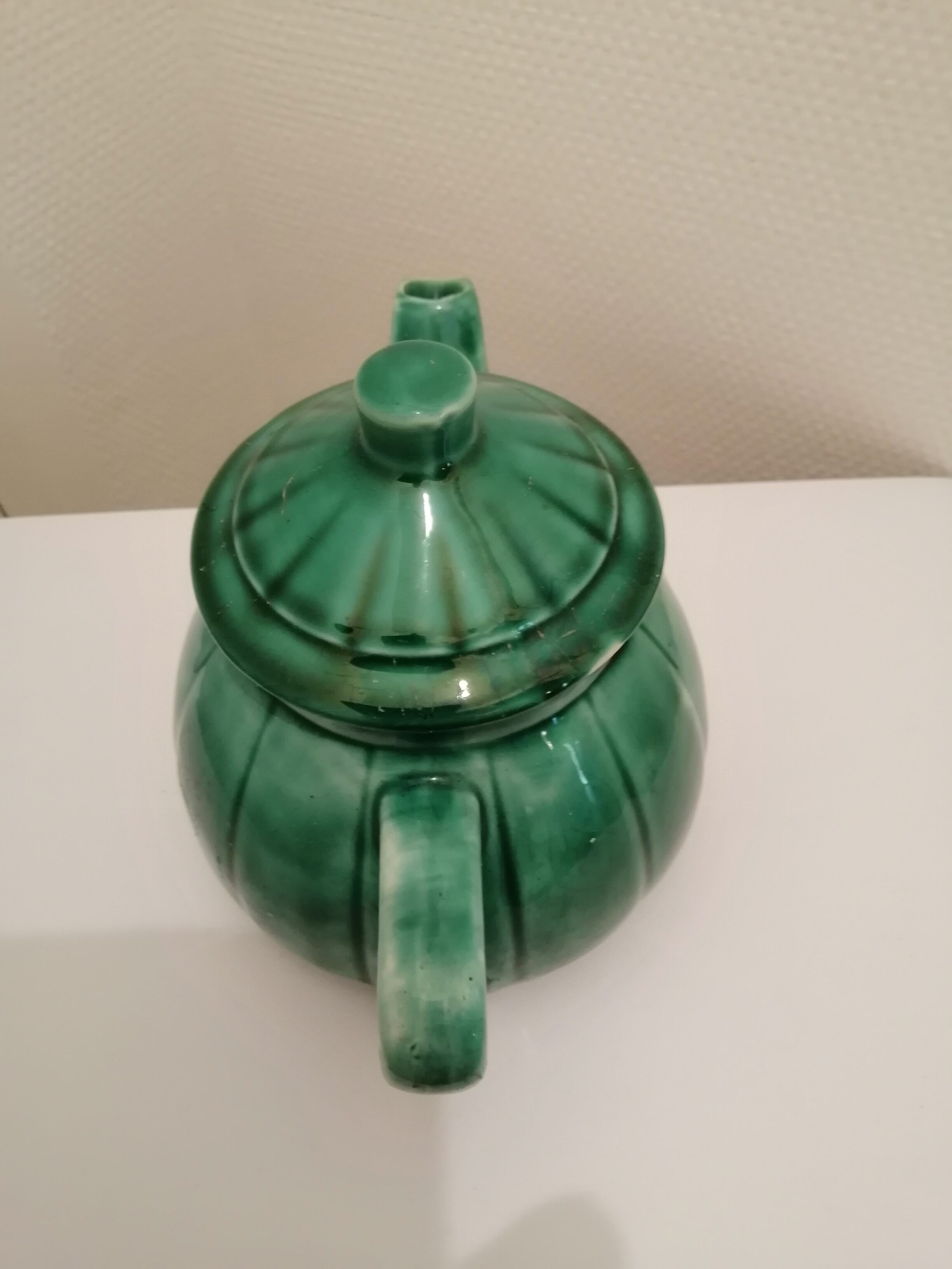 Theiere in vintage ceramic