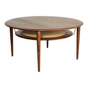 Scandinavian coffee table in teak, design by P. Hvidt & O. Mølgaard-Nielsen, 1960.