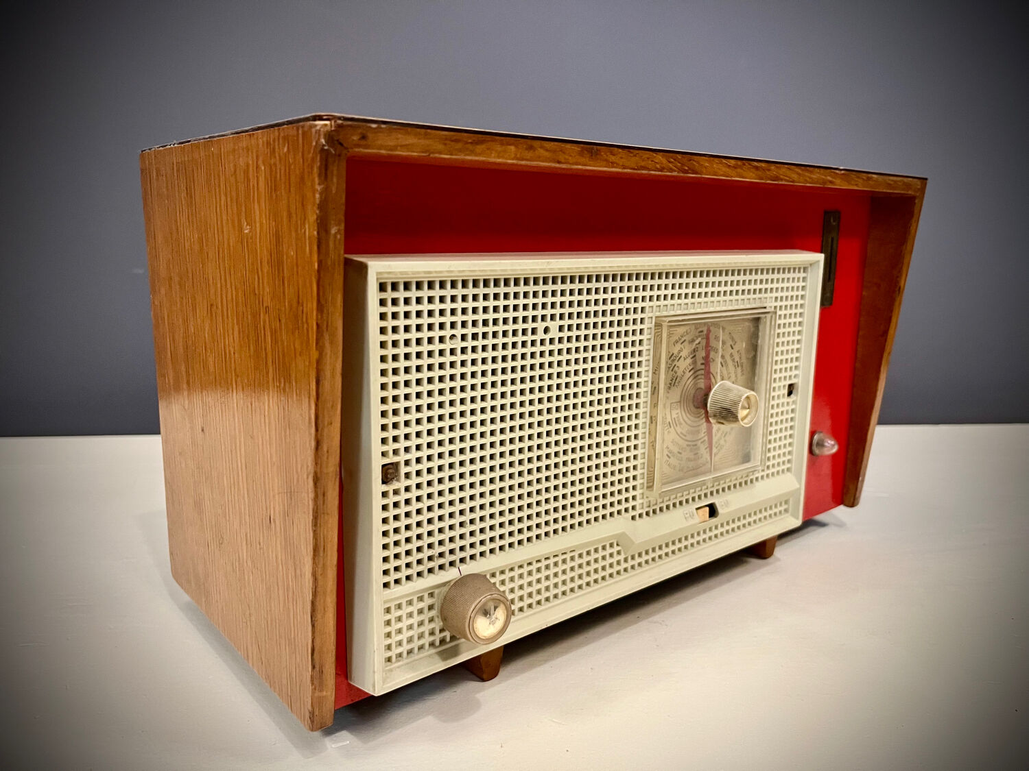 Old motel lamp radio