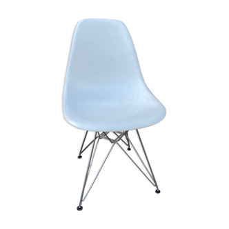 Eames Fiberglass Chair DSR parchment - Charles & Ray Eames for Vitra 1950